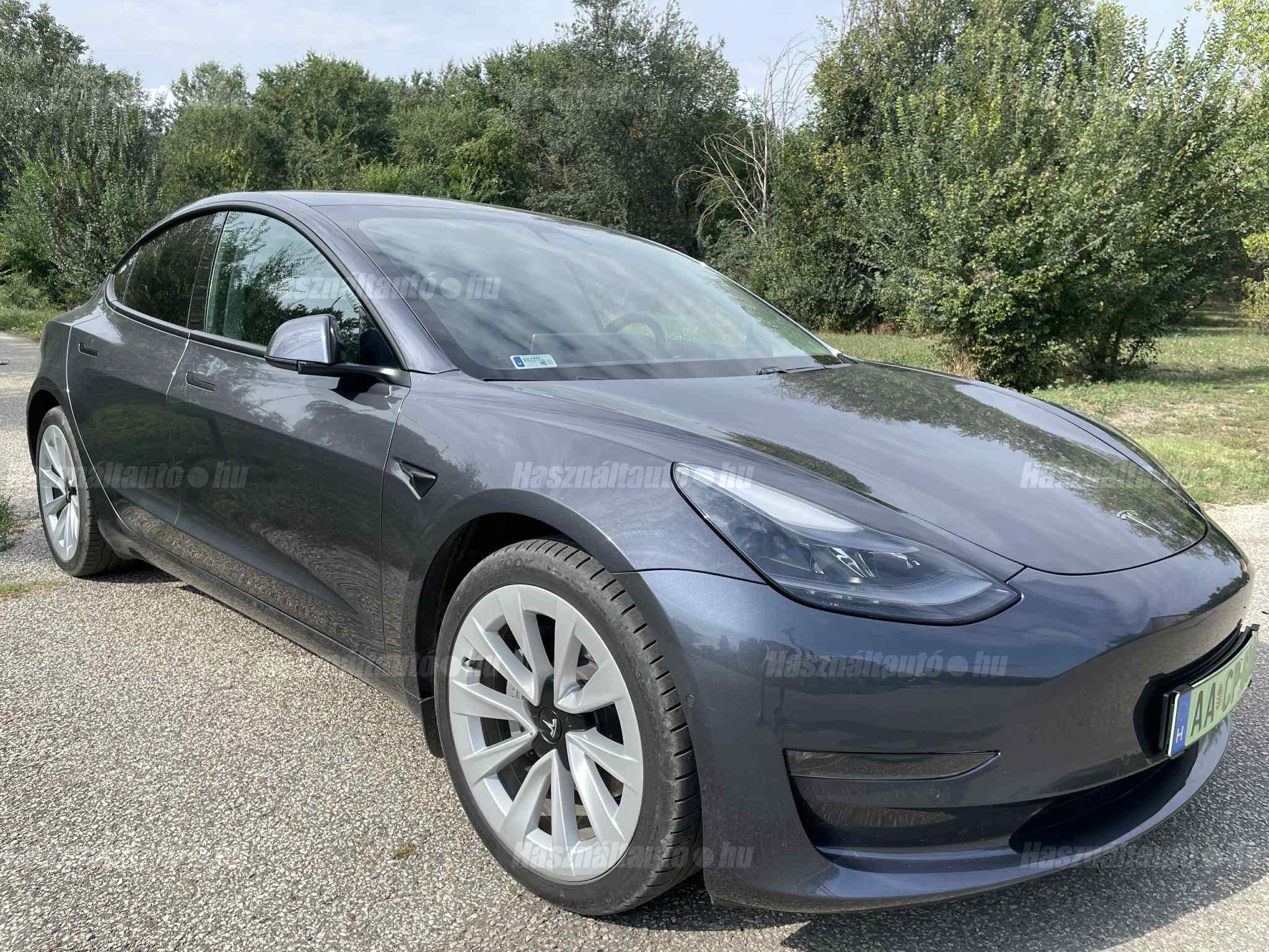 TESLA MODEL 3 2021/9 - 1