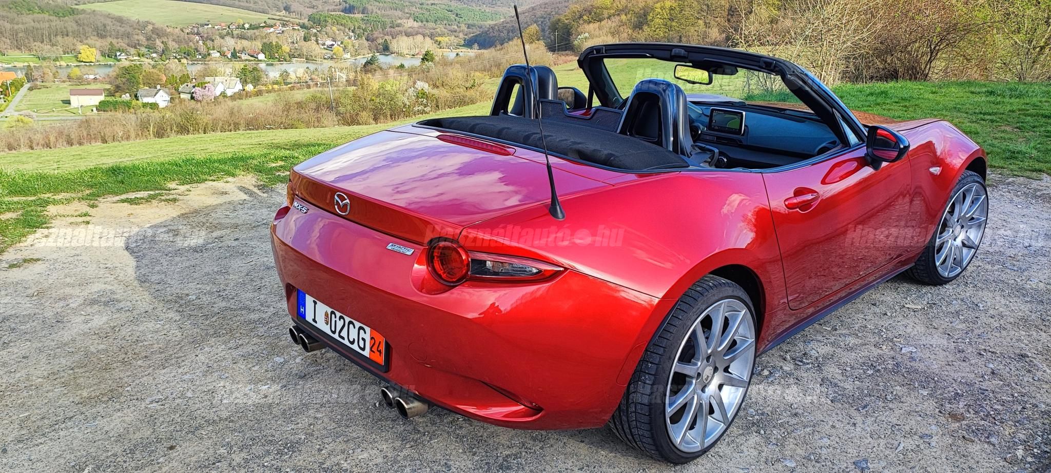 MAZDA MX-5 2016/10 - 1