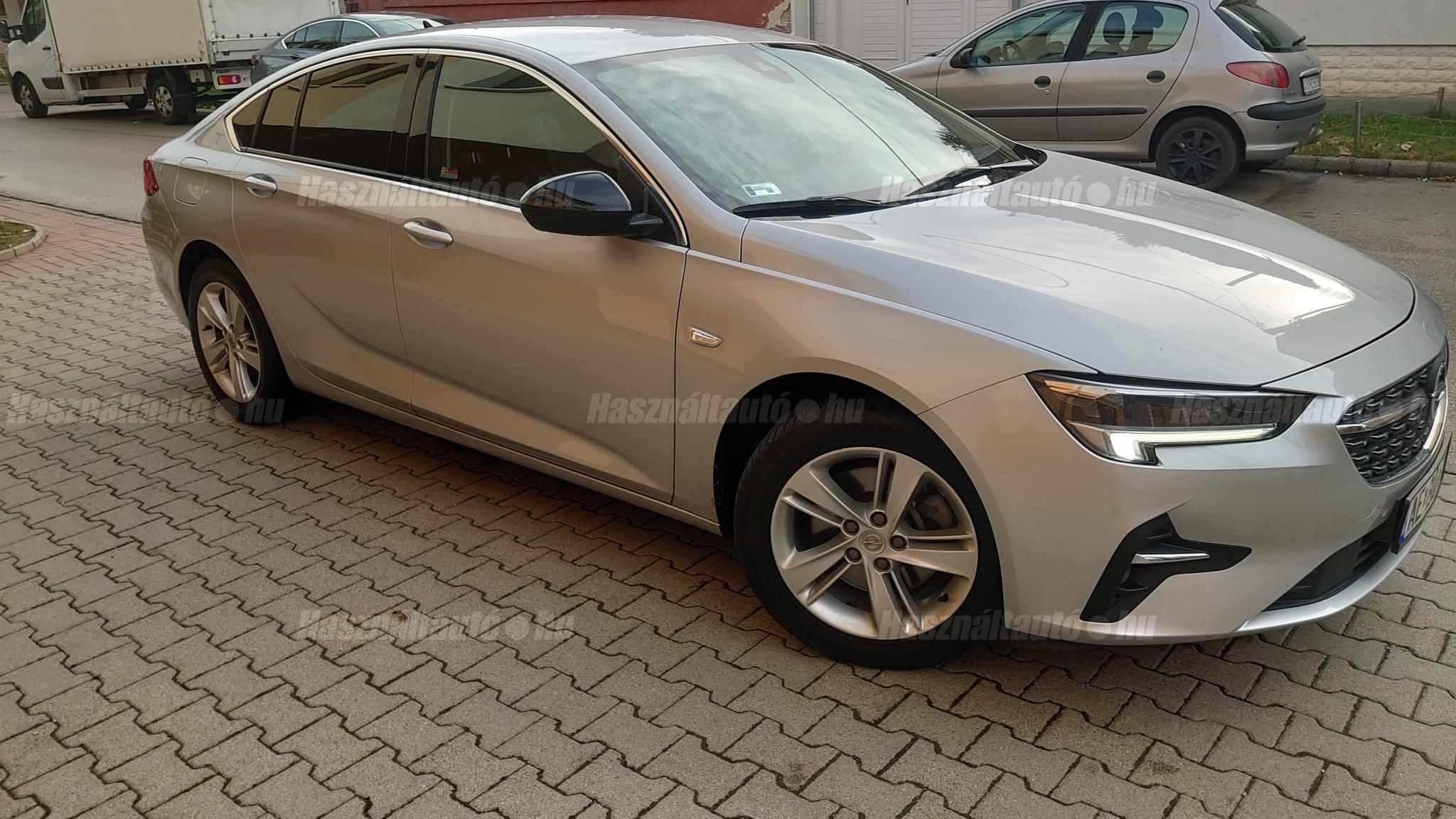 OPEL INSIGNIA 2021/6 - 1