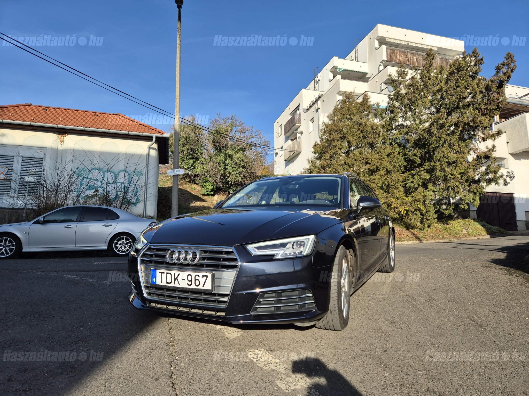 AUDI A4 2016/7 - 1
