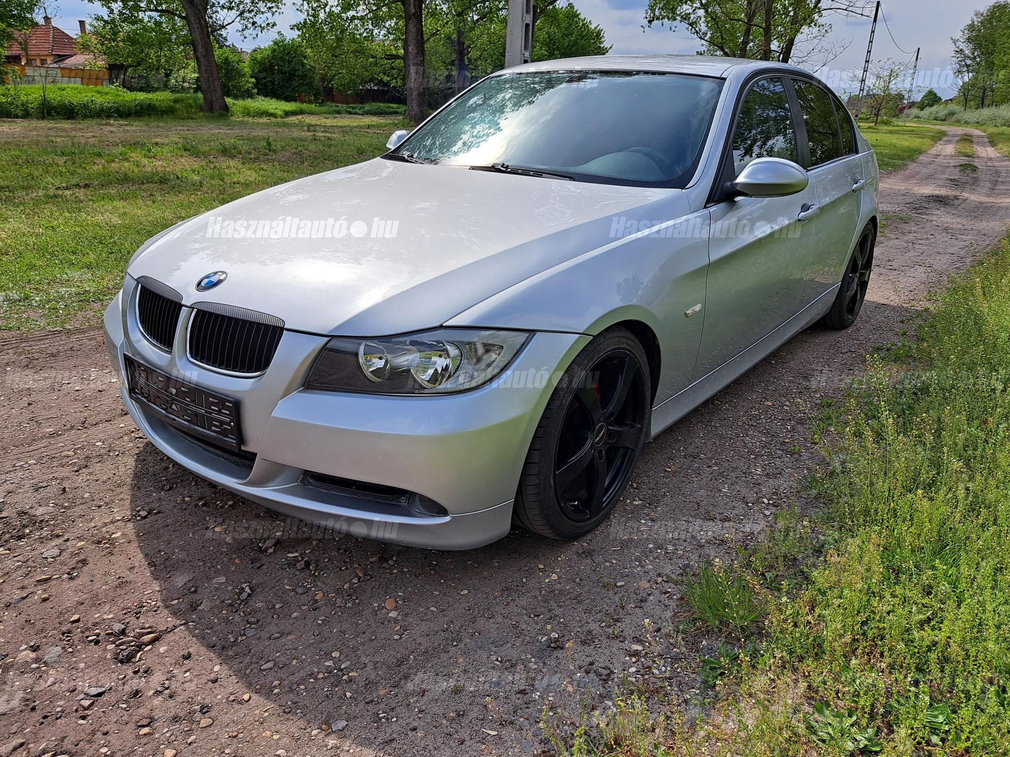 BMW 318 2006/3 - 1