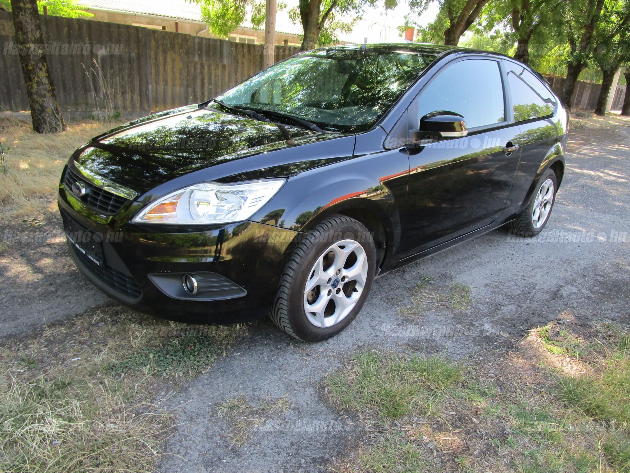 FORD FOCUS 2010/11 - 1