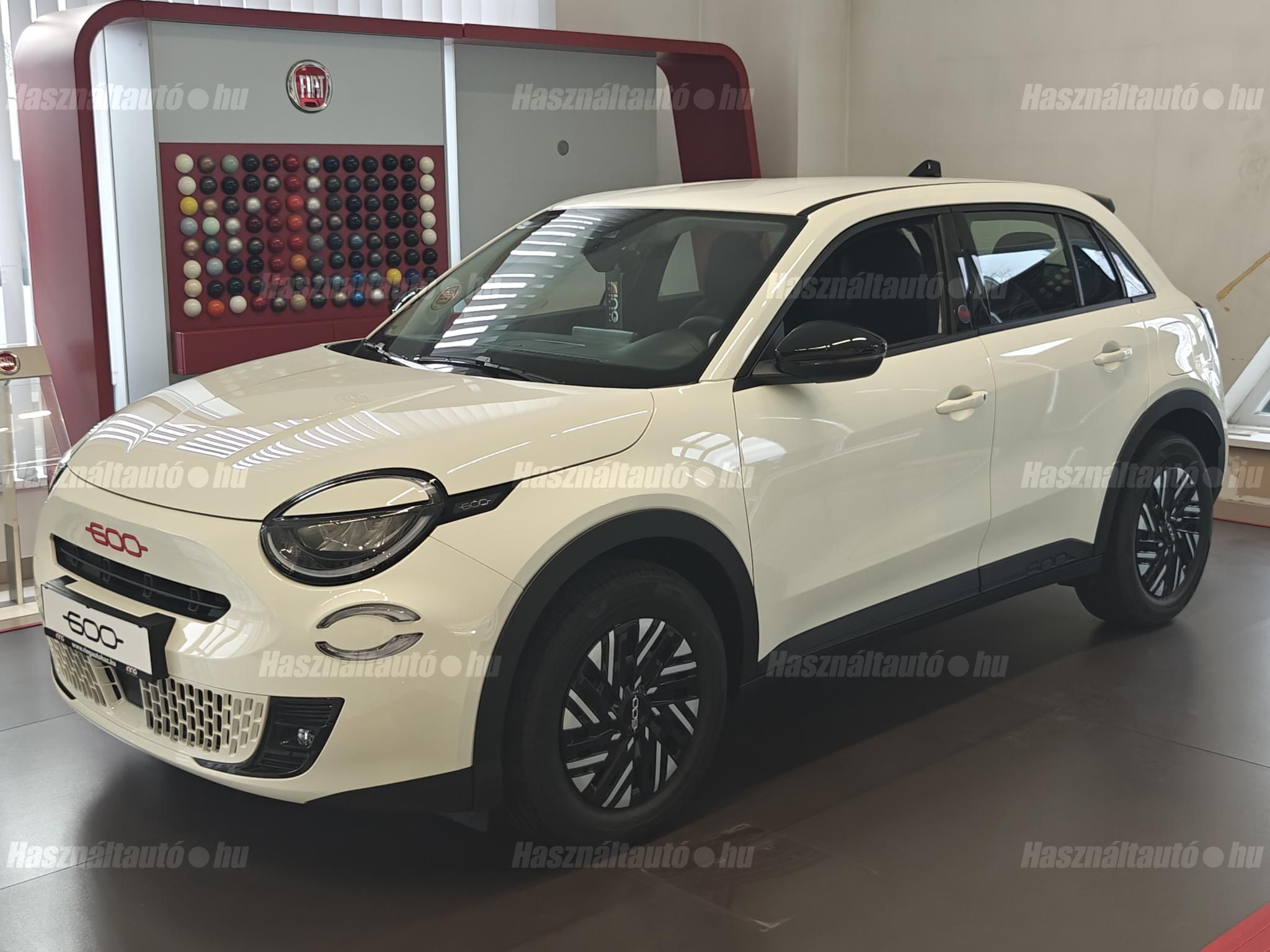 FIAT 600 2025 - 1