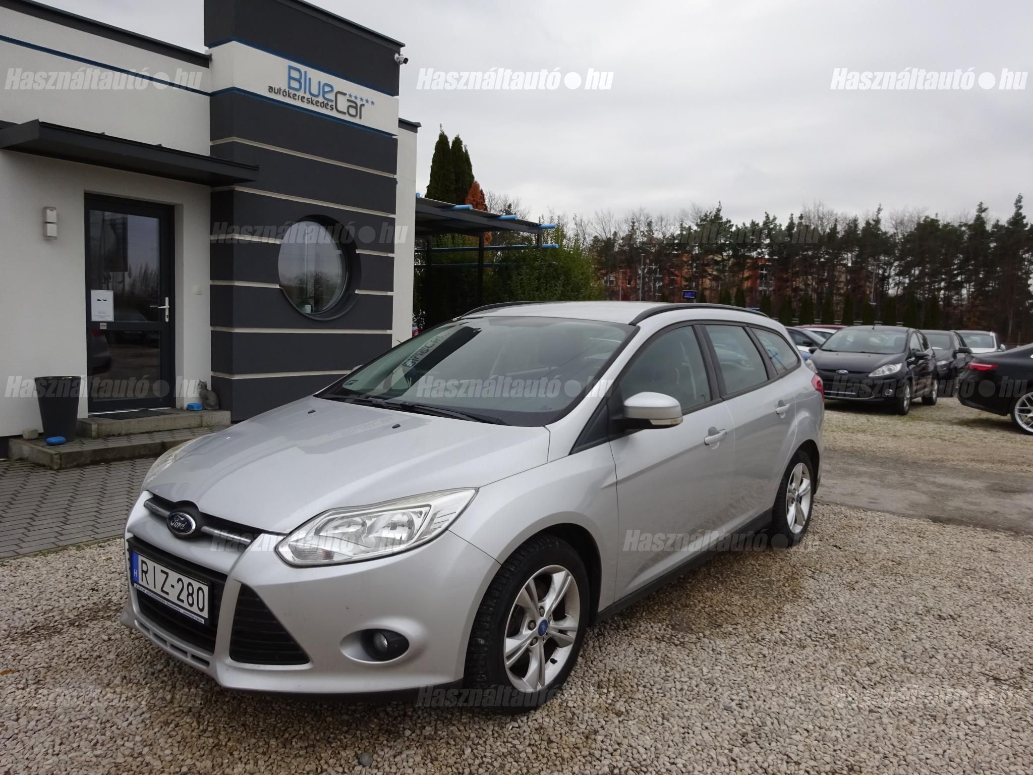 FORD FOCUS 2011/8 - 1