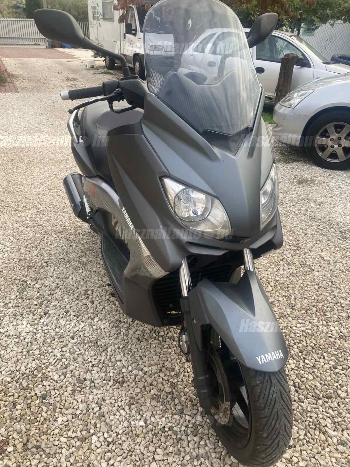 YAMAHA X-MAX 250 2010/7 - 1