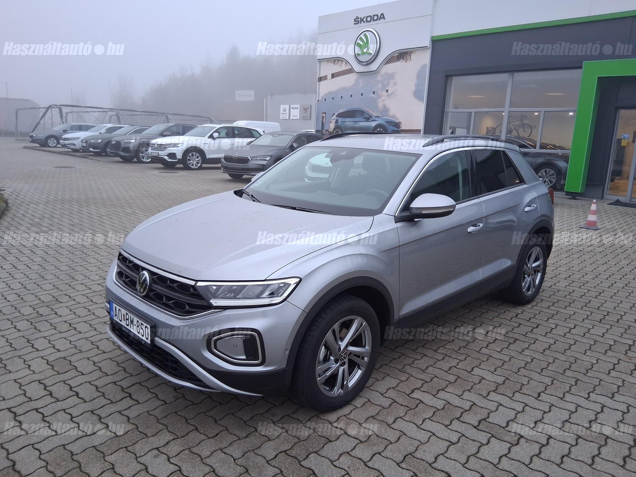 VOLKSWAGEN T-ROC 2025/5 - 1