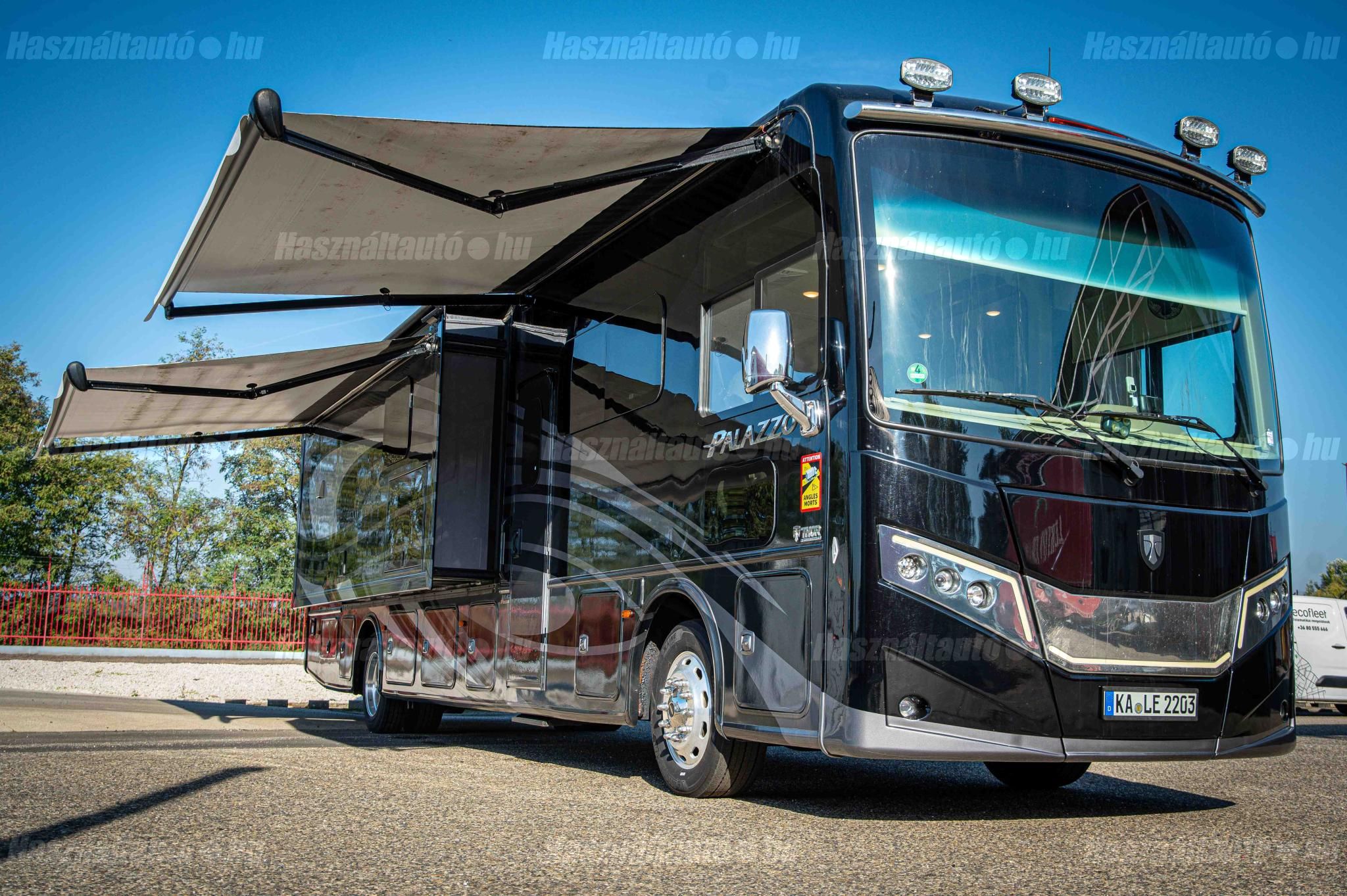 FREIGHTLINER 2022/6 - 1