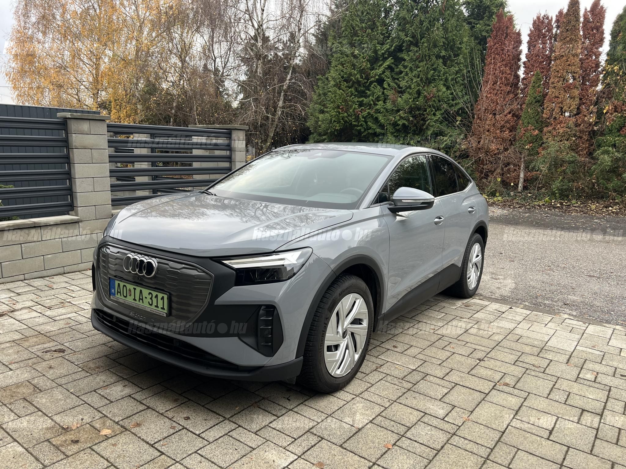 AUDI Q4 2023/3 - 1