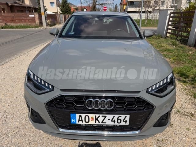AUDI A4 2022/2 - 1