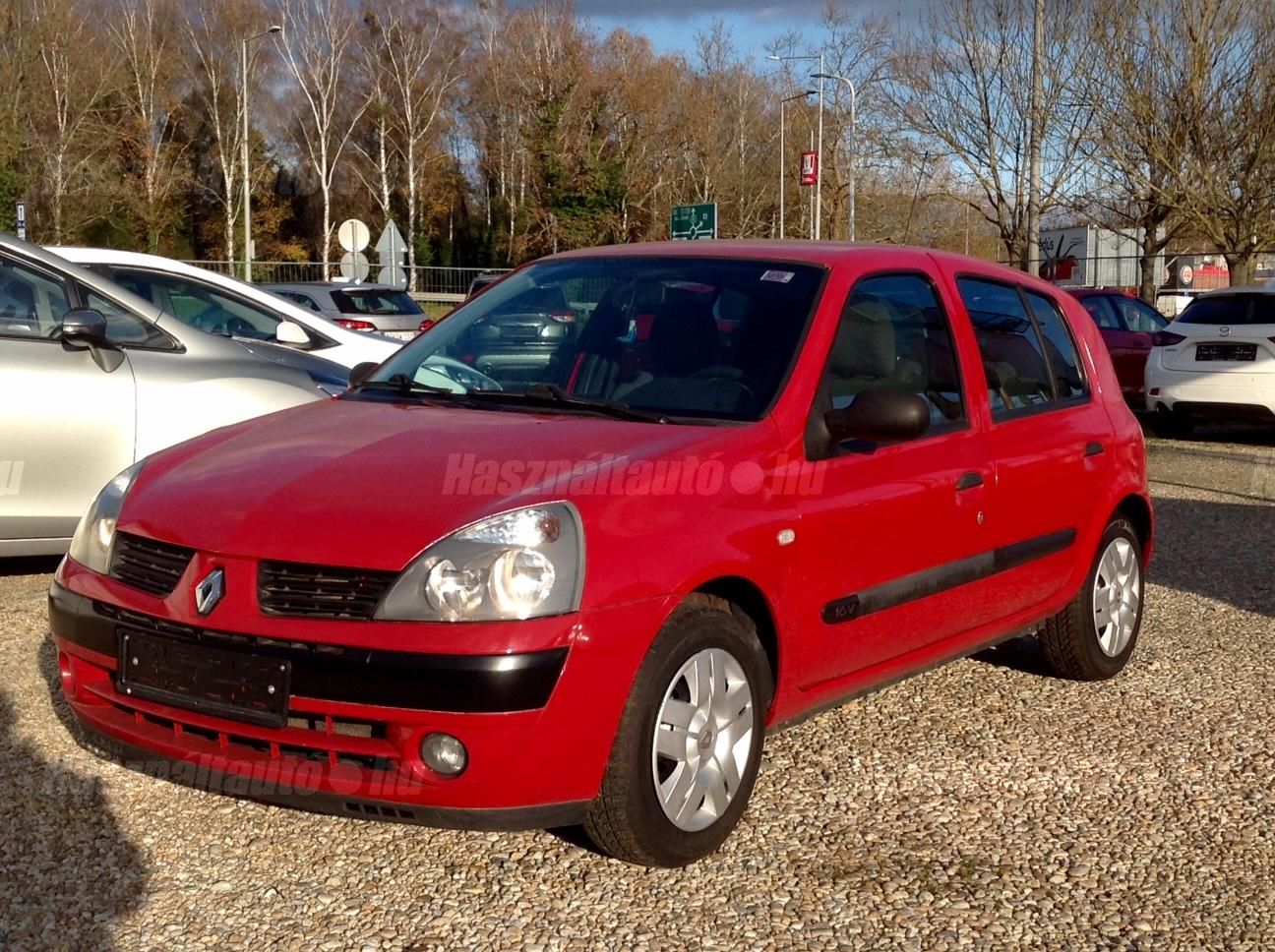 RENAULT CLIO 2004/3 - 1