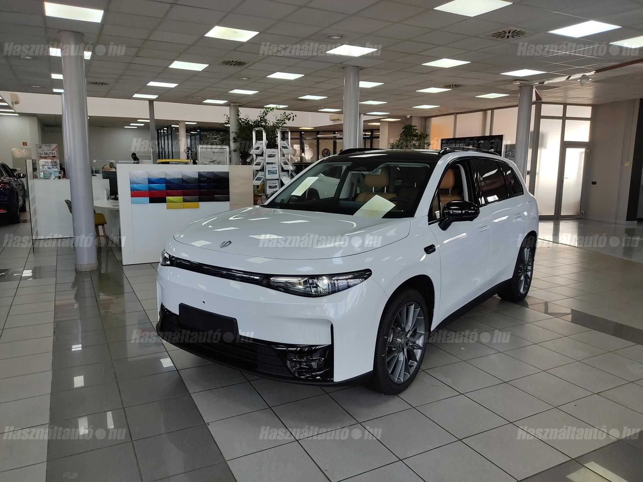 LEAPMOTOR C10 2025/10 - 1