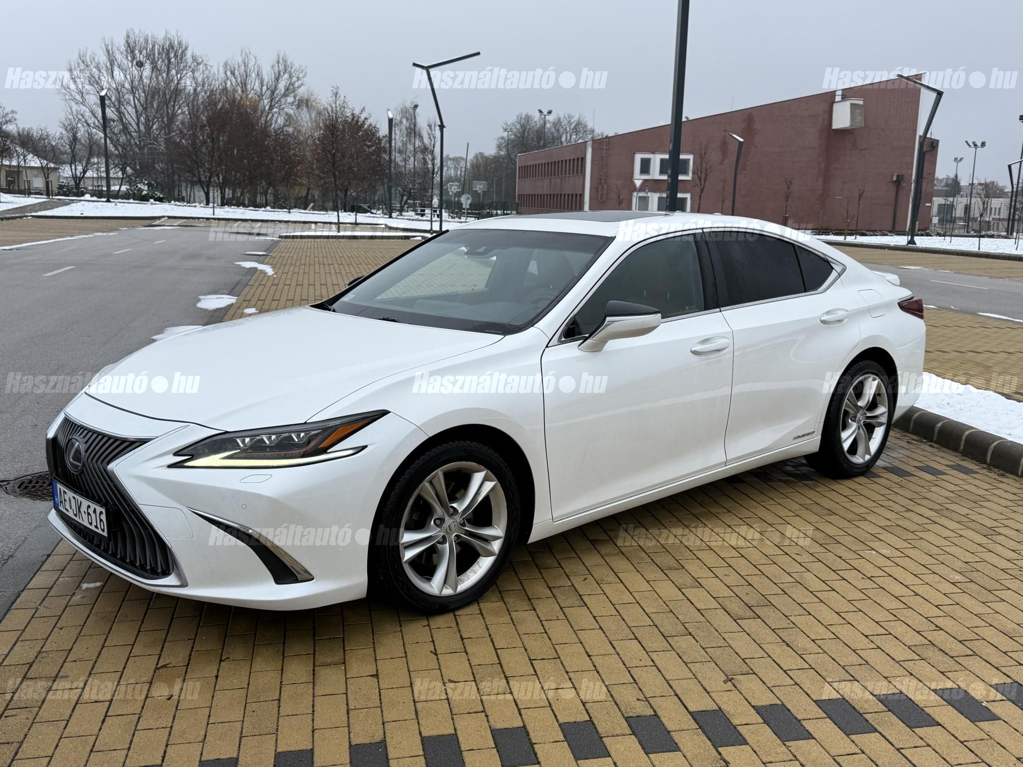LEXUS ES 2020/4 - 1