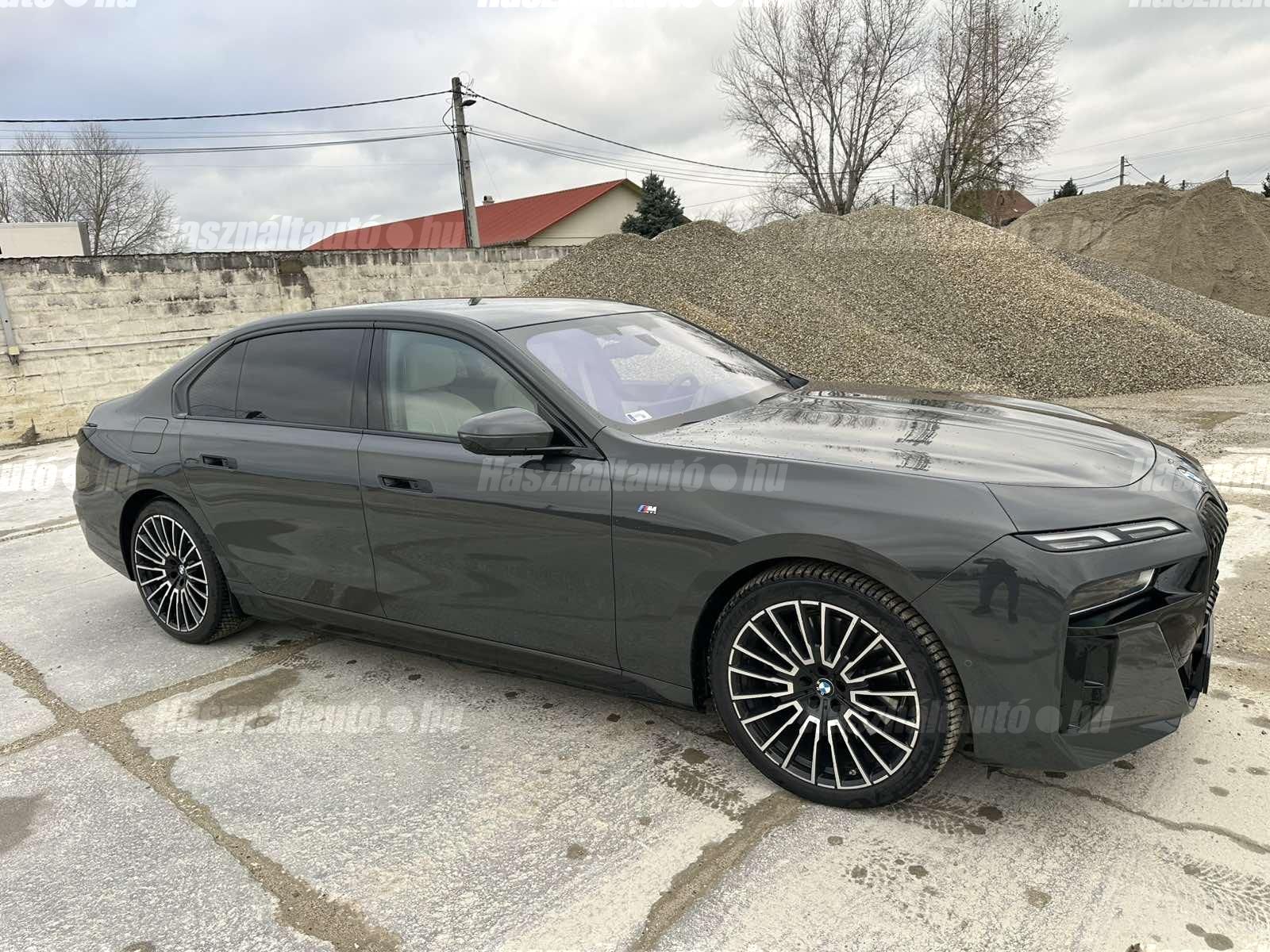 BMW 7-ES SOROZAT 2025/5 - 1