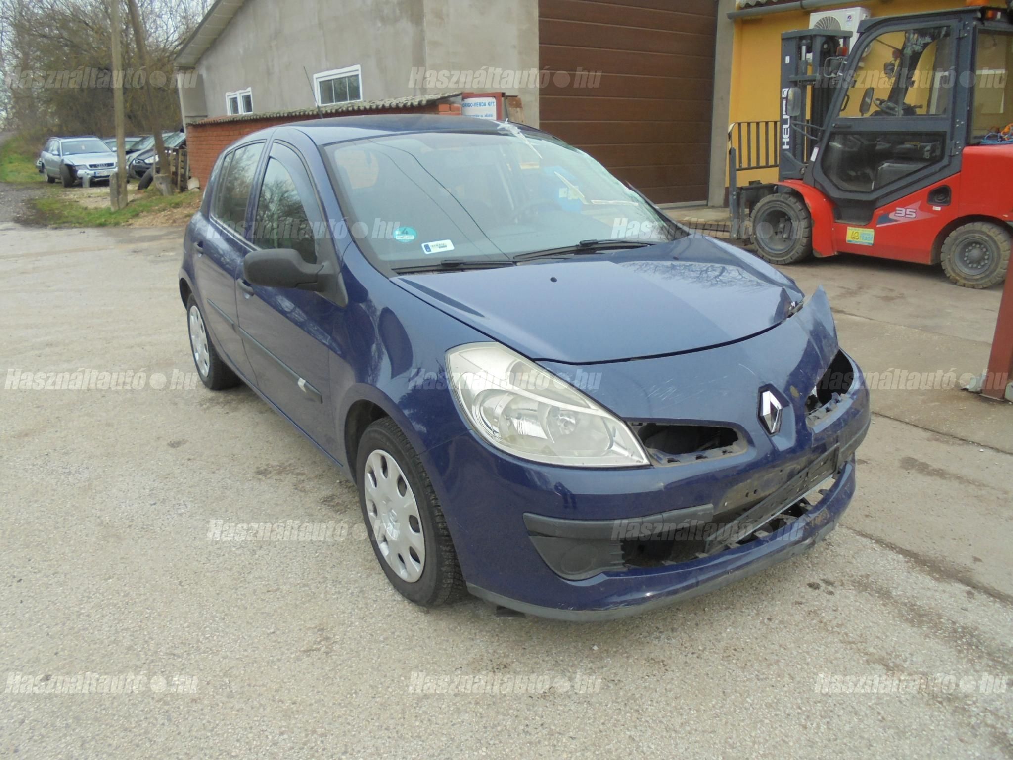 RENAULT CLIO 2006 - 1