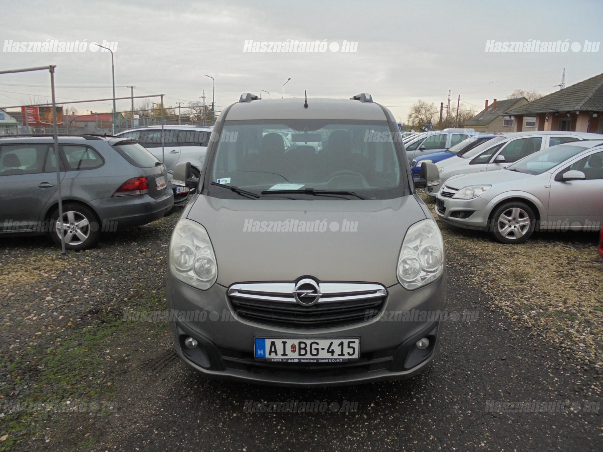 OPEL COMBO 2012/8 - 1