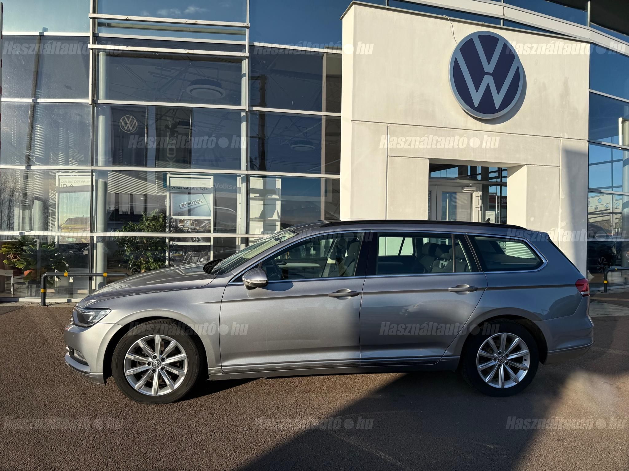 VOLKSWAGEN PASSAT 2018/2 - 1