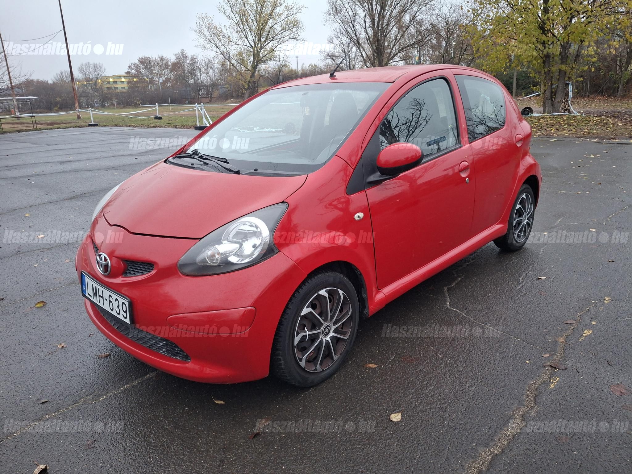 TOYOTA AYGO 2009/6 - 1