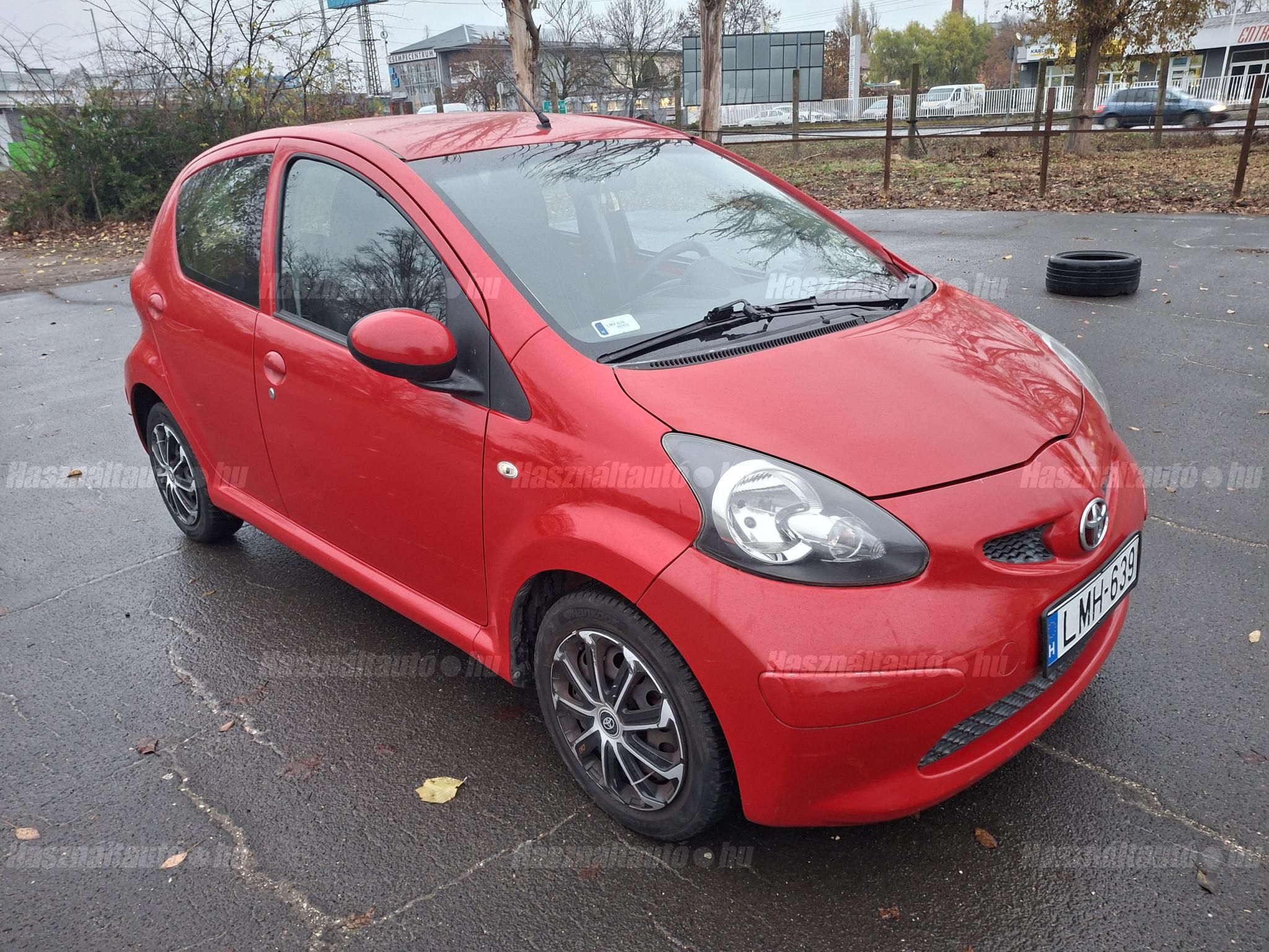 TOYOTA AYGO 2009/6 - 1