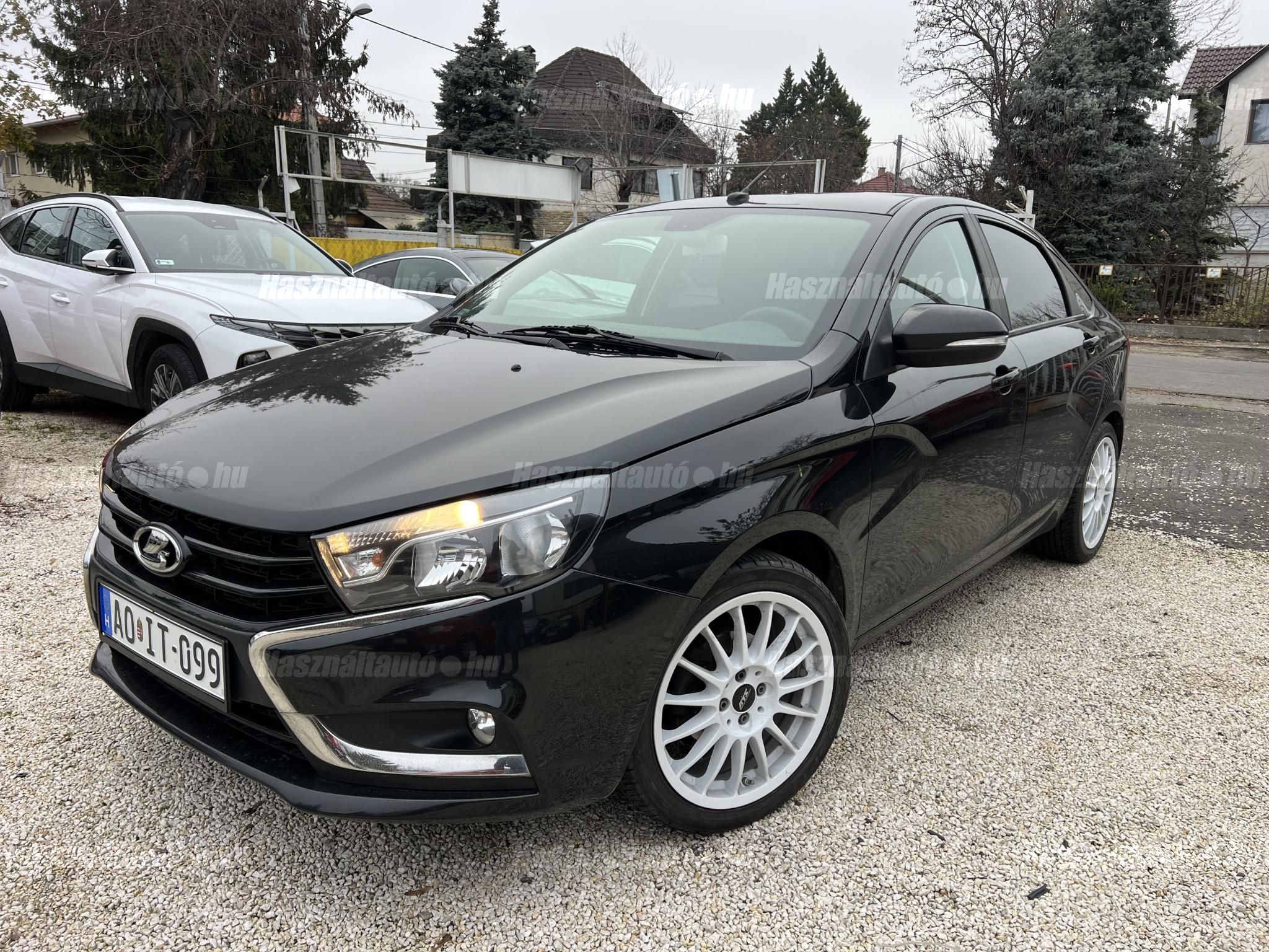 LADA VESTA 2017/12 - 1