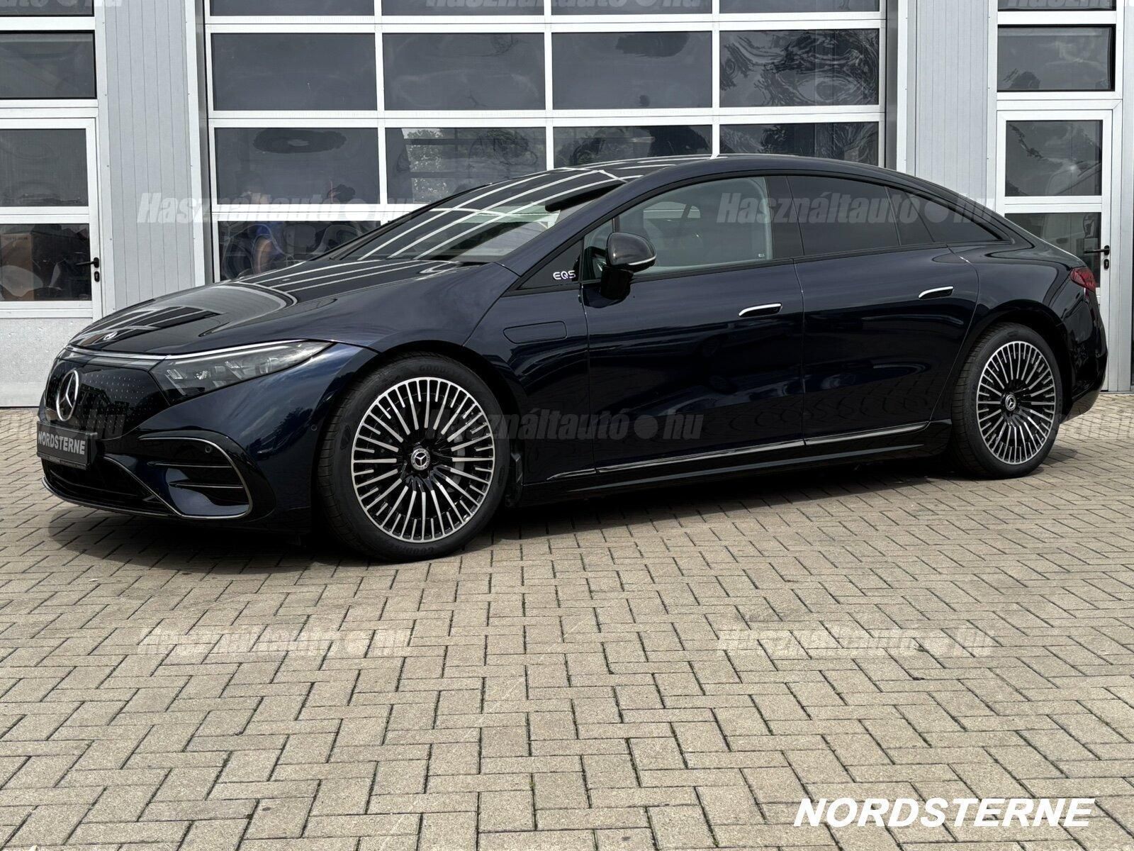 MERCEDES-BENZ EQS 2024 - 1