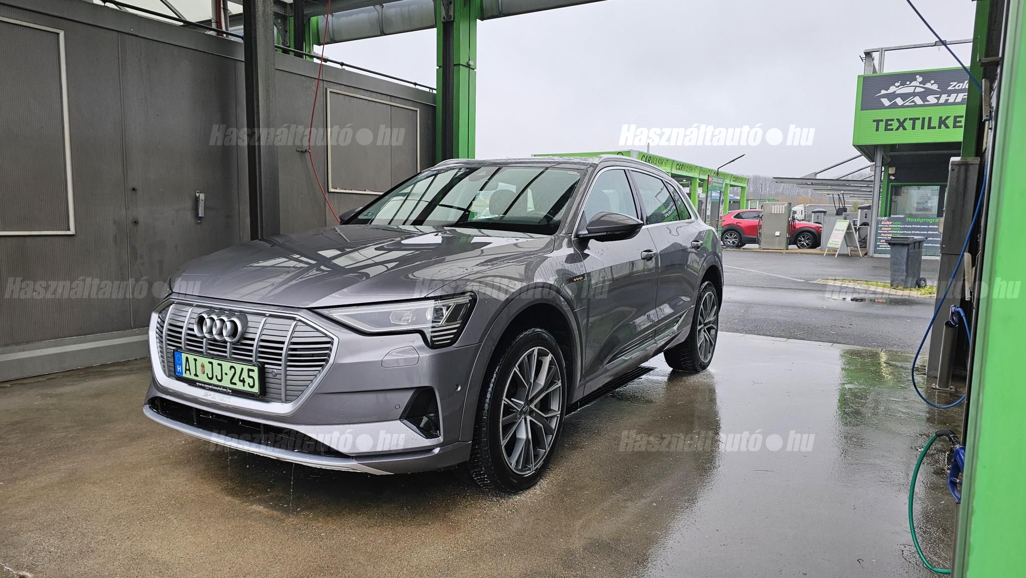 AUDI E-TRON 2019/12 - 1