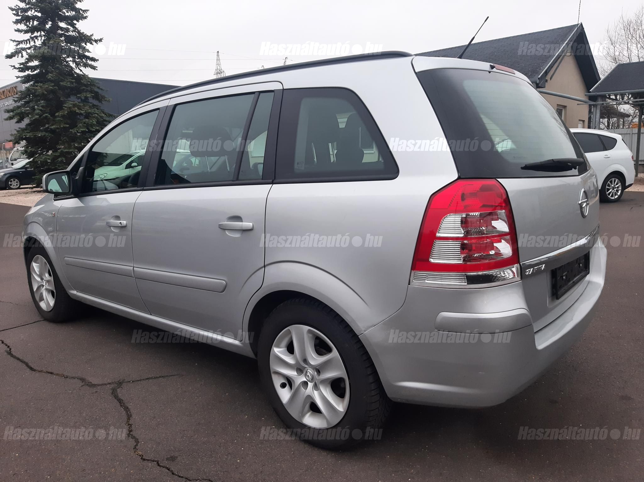 OPEL ZAFIRA 2014/7 - 1