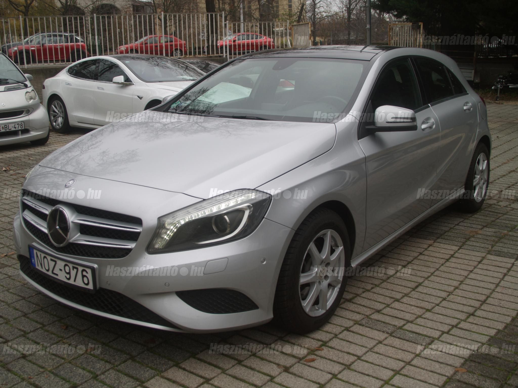 MERCEDES-BENZ A 200 2015/3 - 1