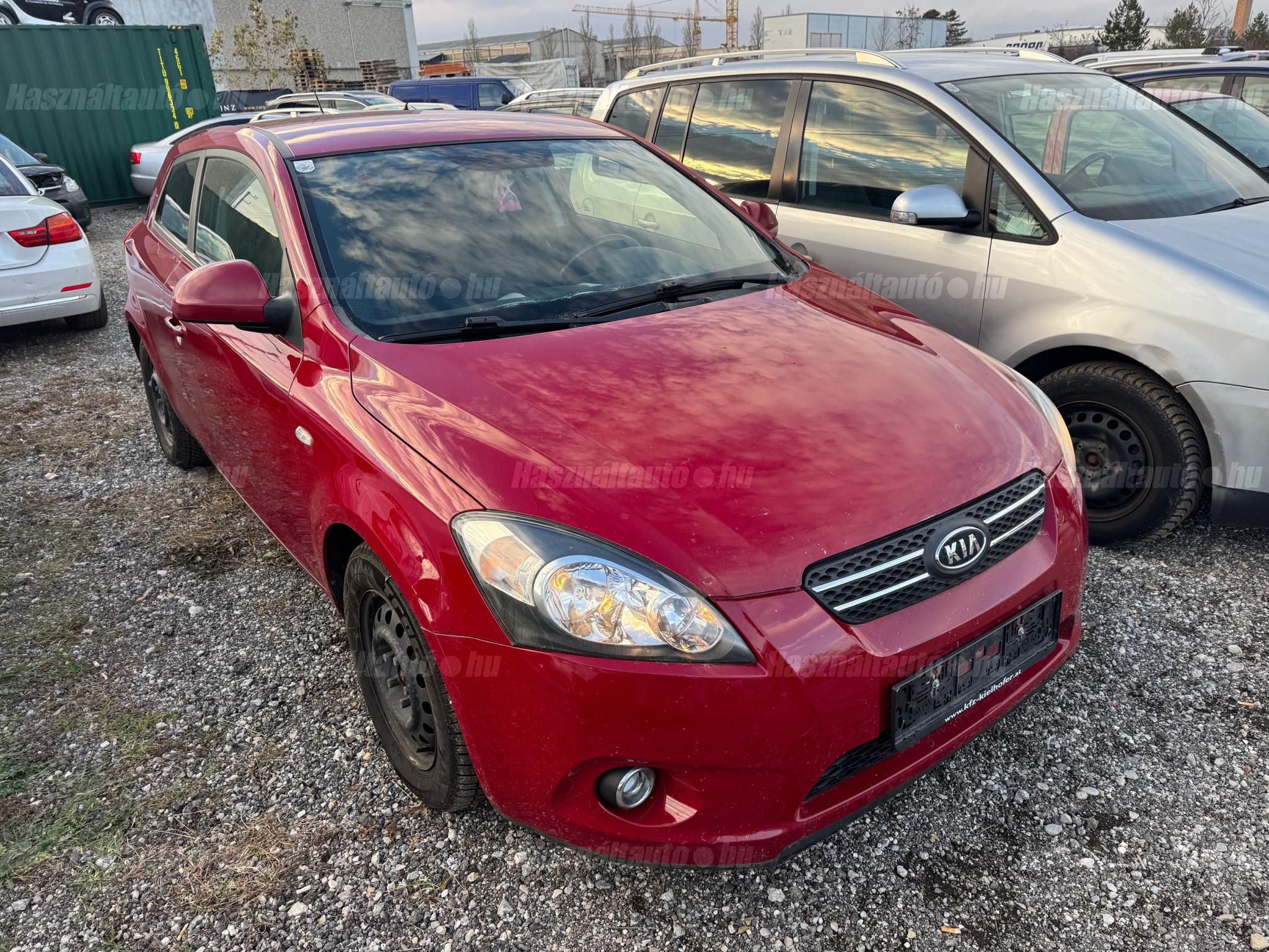 KIA PRO CEE'D 2008/3 - 1