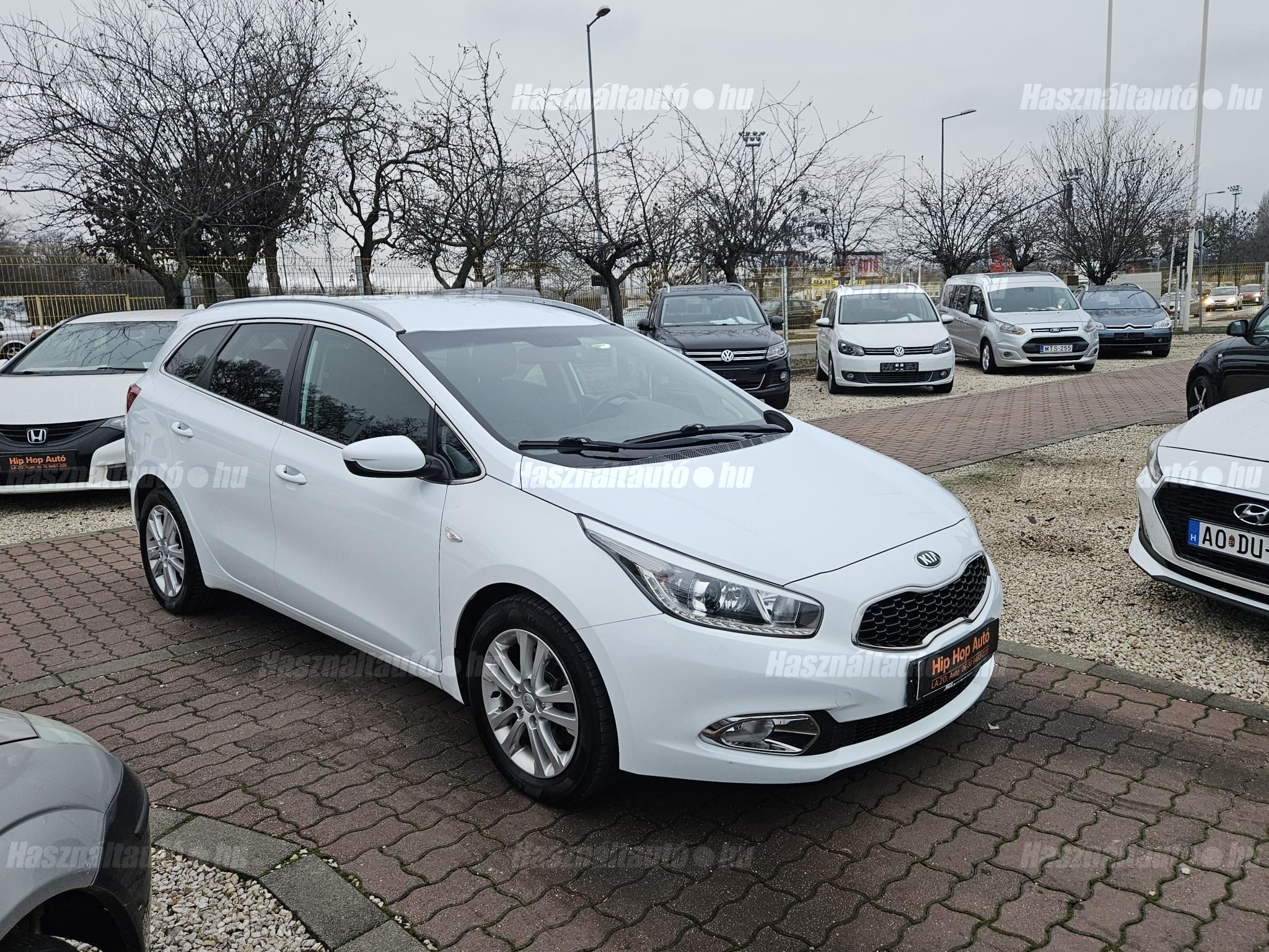 KIA CEE'D 2014/11 - 1