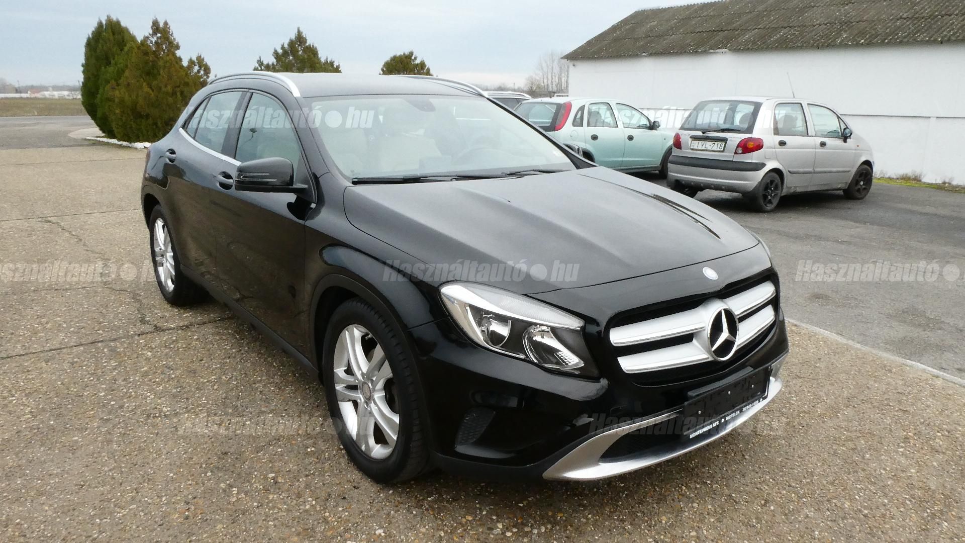 MERCEDES-BENZ GLA 200 2014/7 - 1