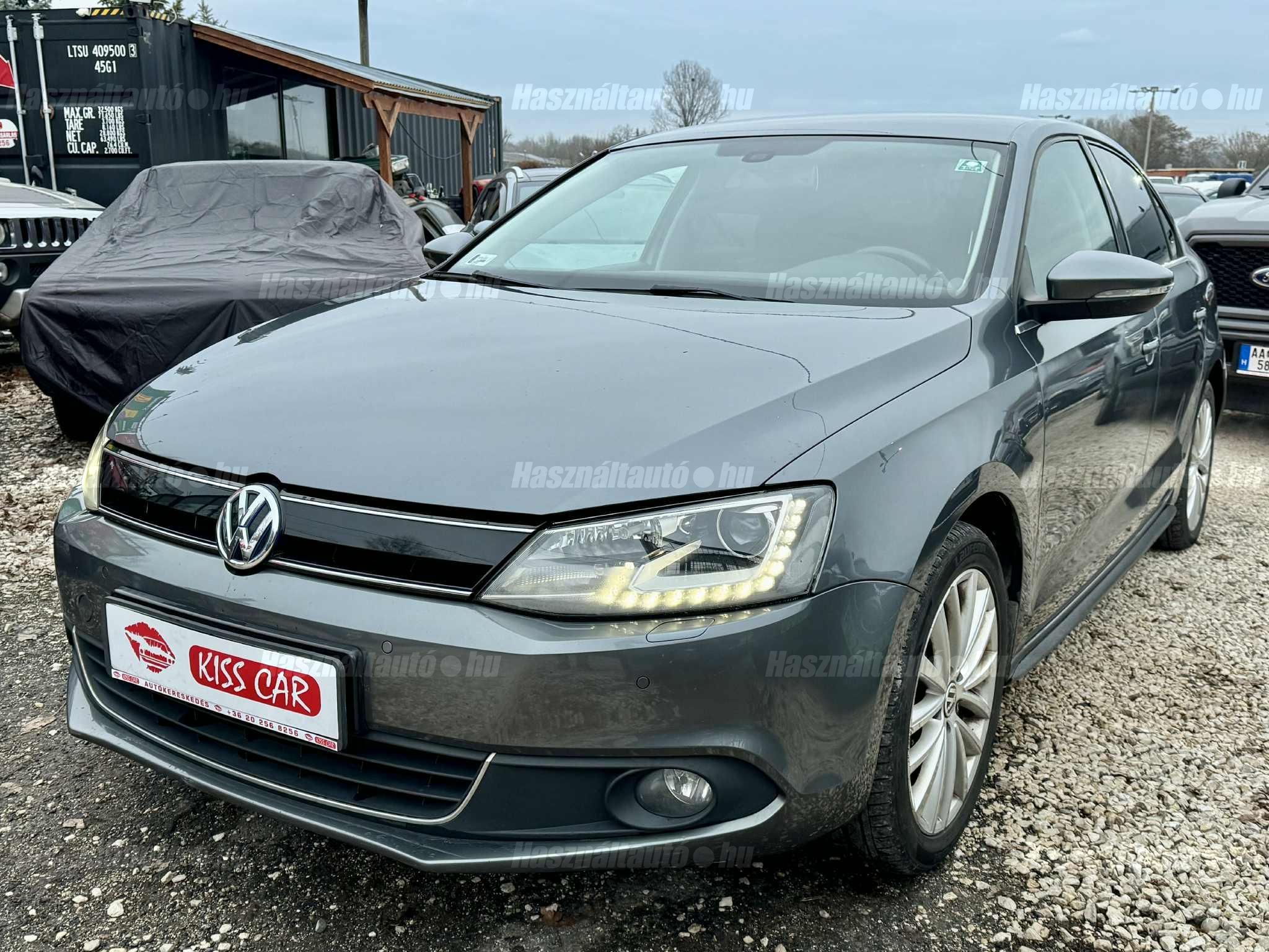 VOLKSWAGEN JETTA 2013 - 1