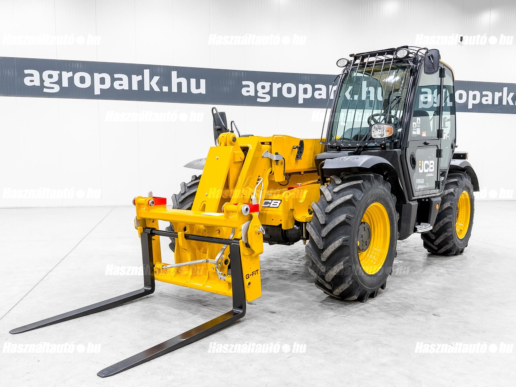 JCB 2019 - 1