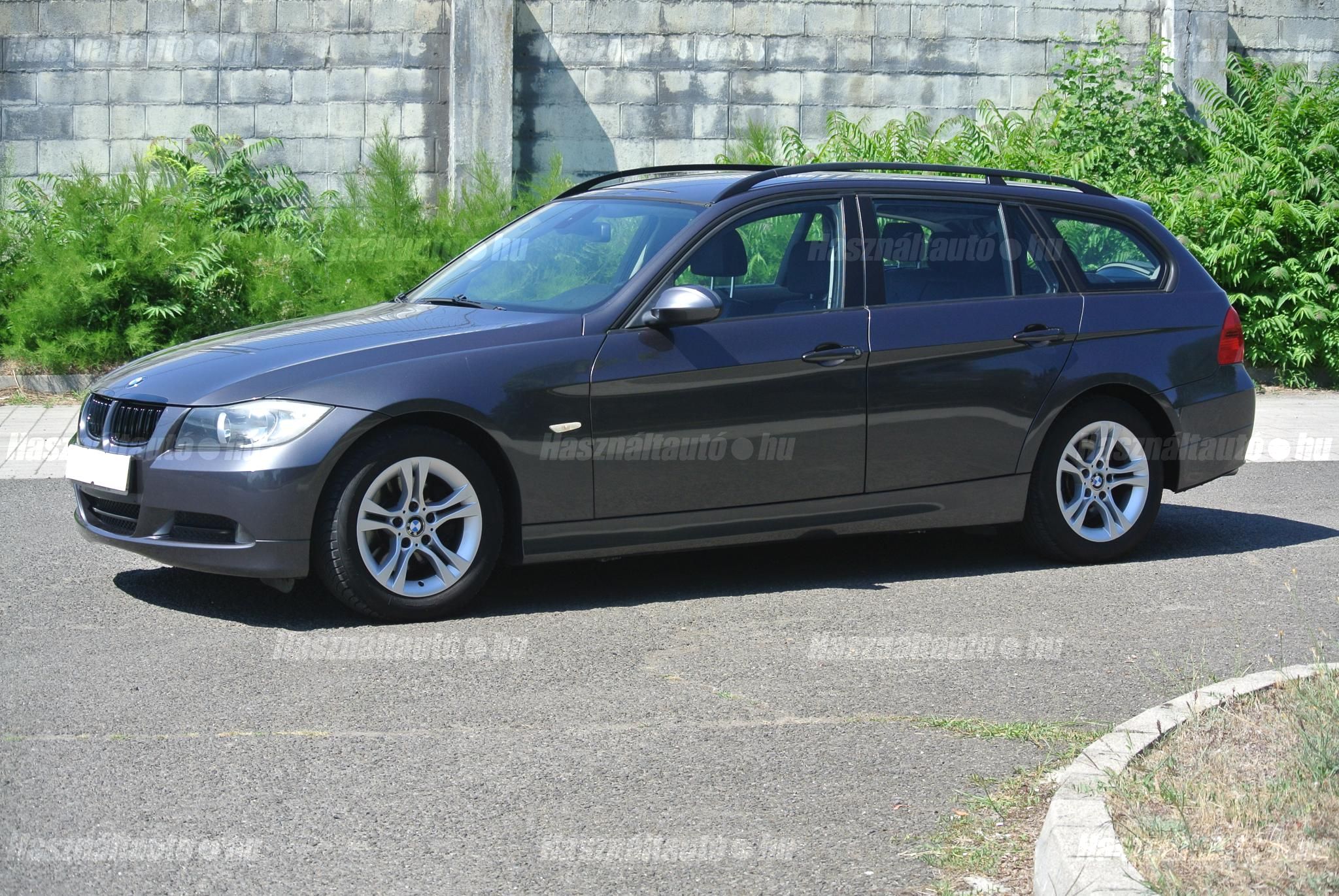BMW 318 2008/4 - 1