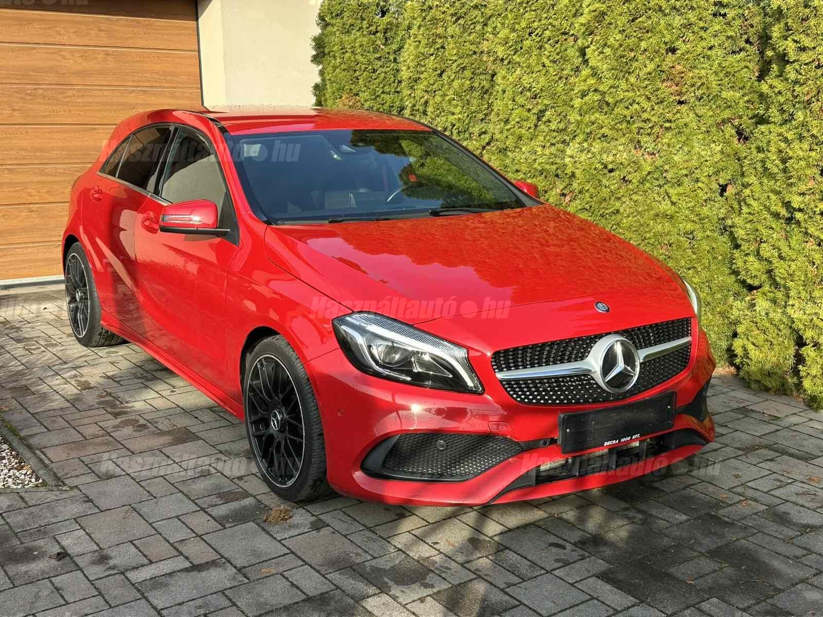 MERCEDES-BENZ A 200 2016/10 - 1