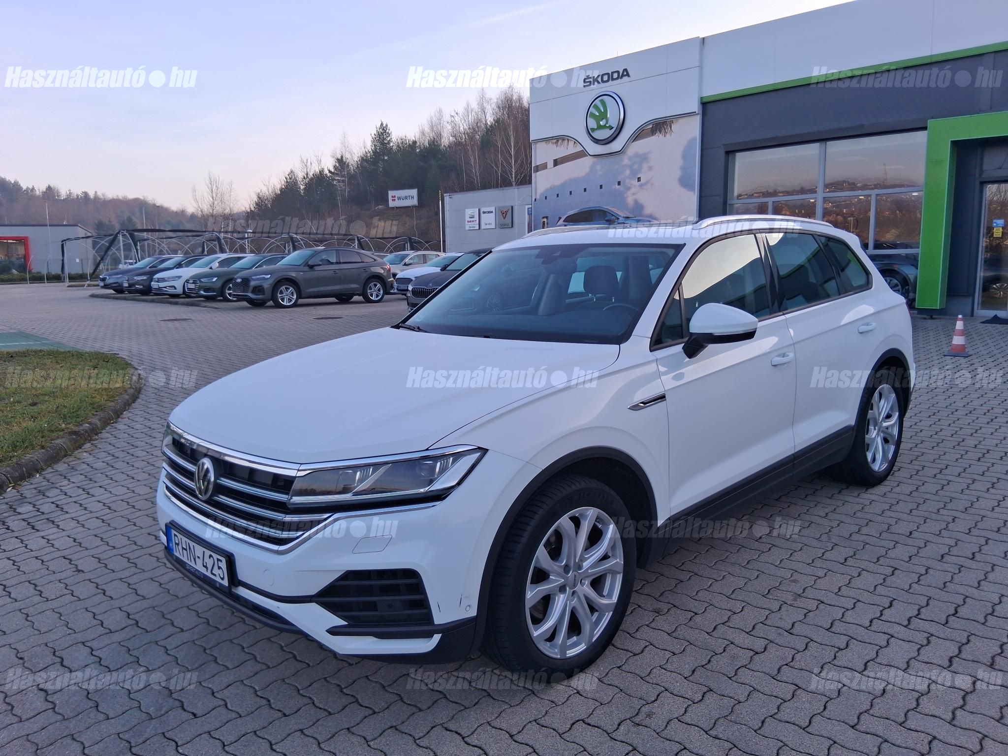 VOLKSWAGEN TOUAREG 2019/1 - 1