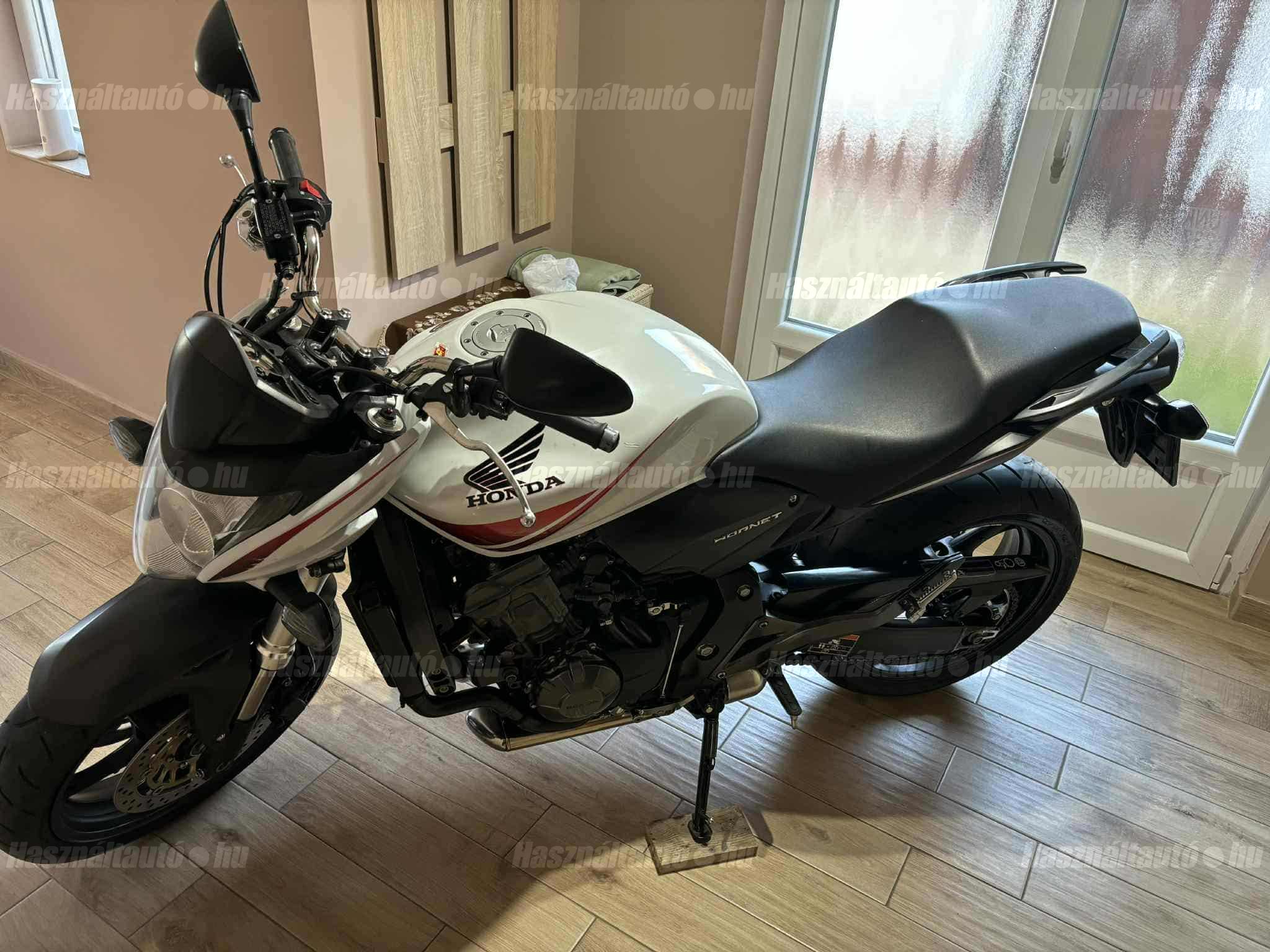 HONDA CB 600 F (HORNET) 2010/7 - 1