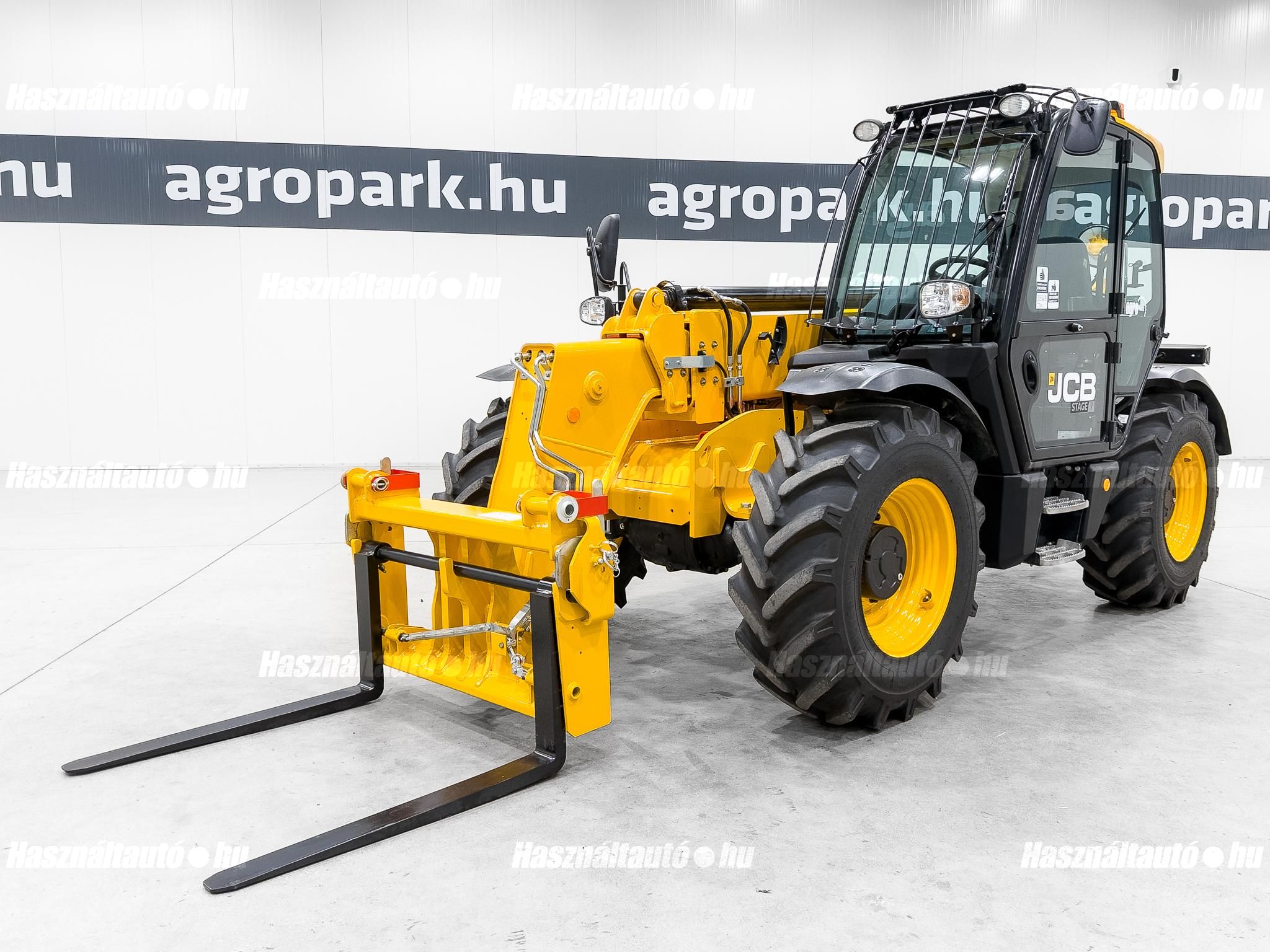 JCB 2023/12 - 1