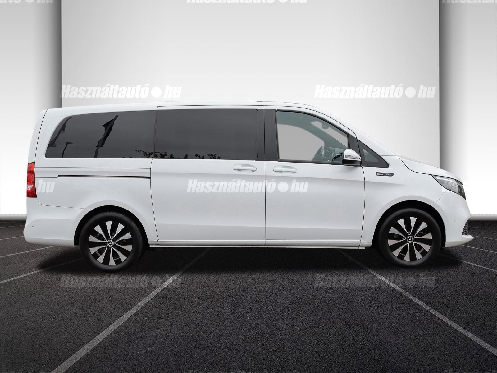 MERCEDES-BENZ EQV 2022 - 1