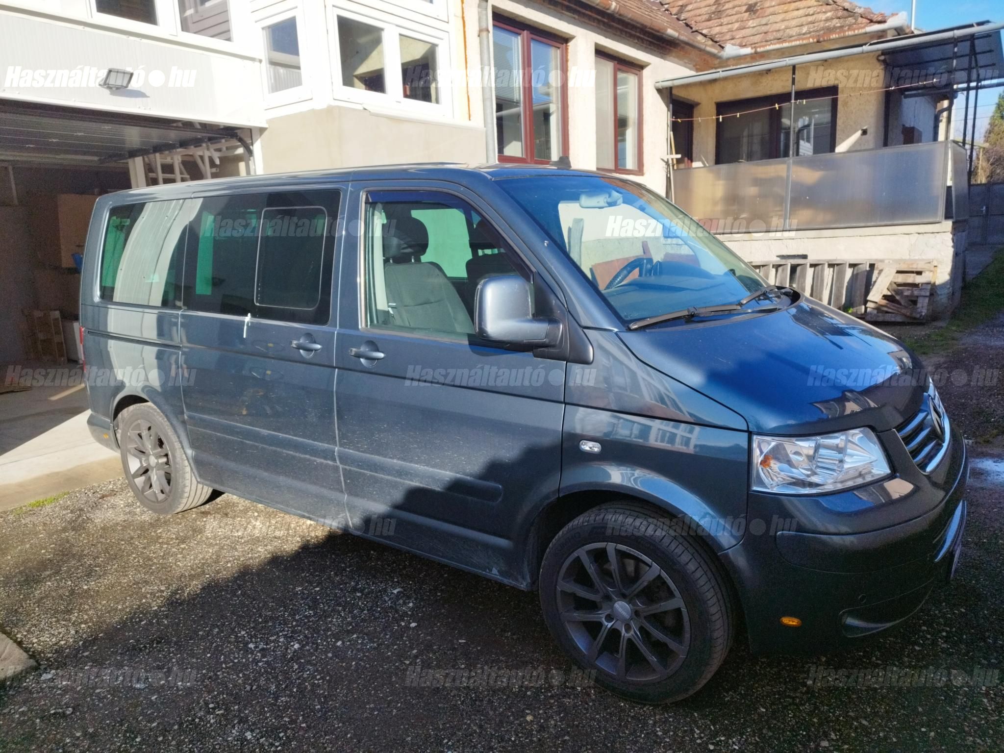 VOLKSWAGEN MULTIVAN 2004 - 1