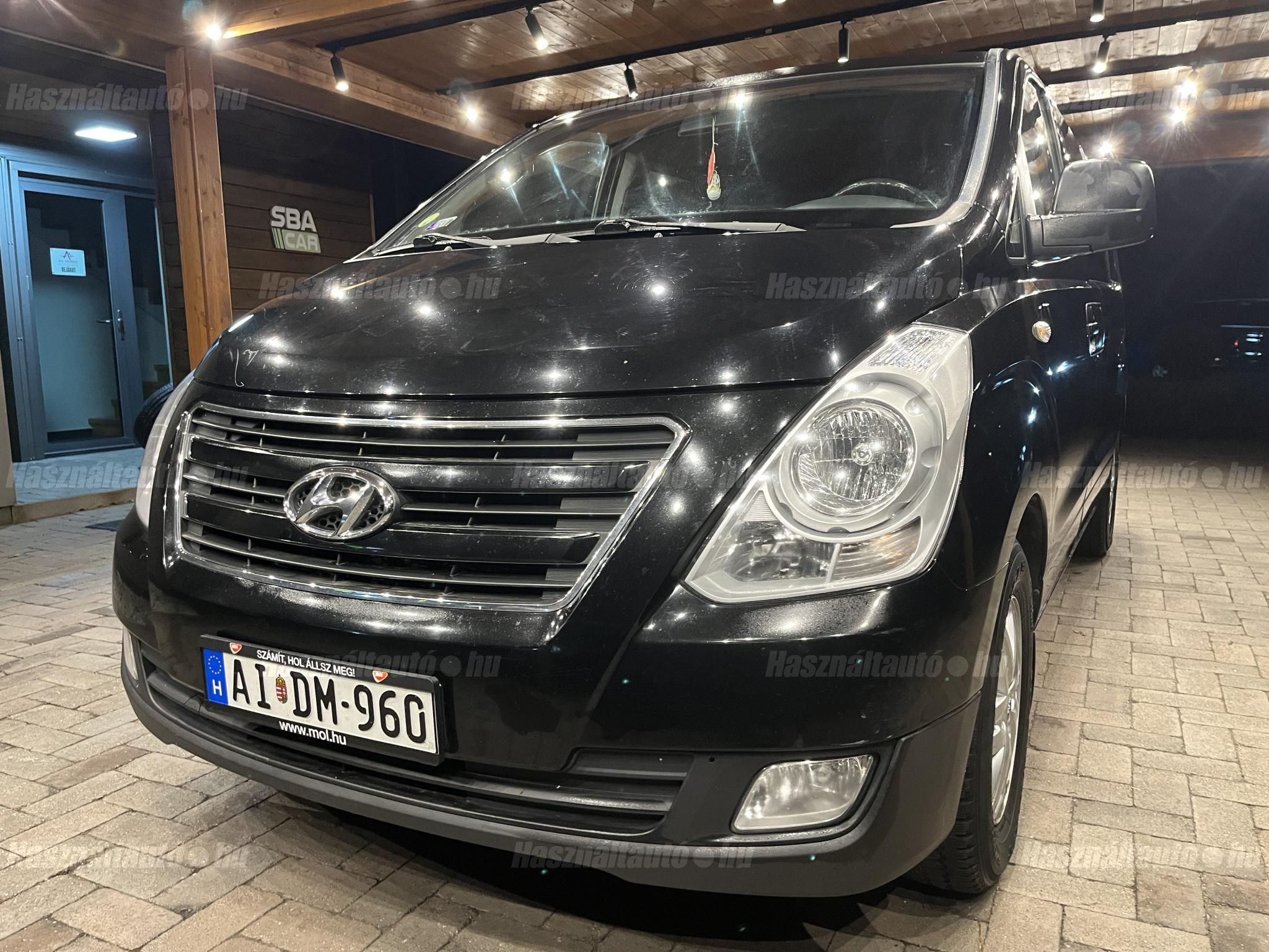 HYUNDAI H-1 2018/1 - 1