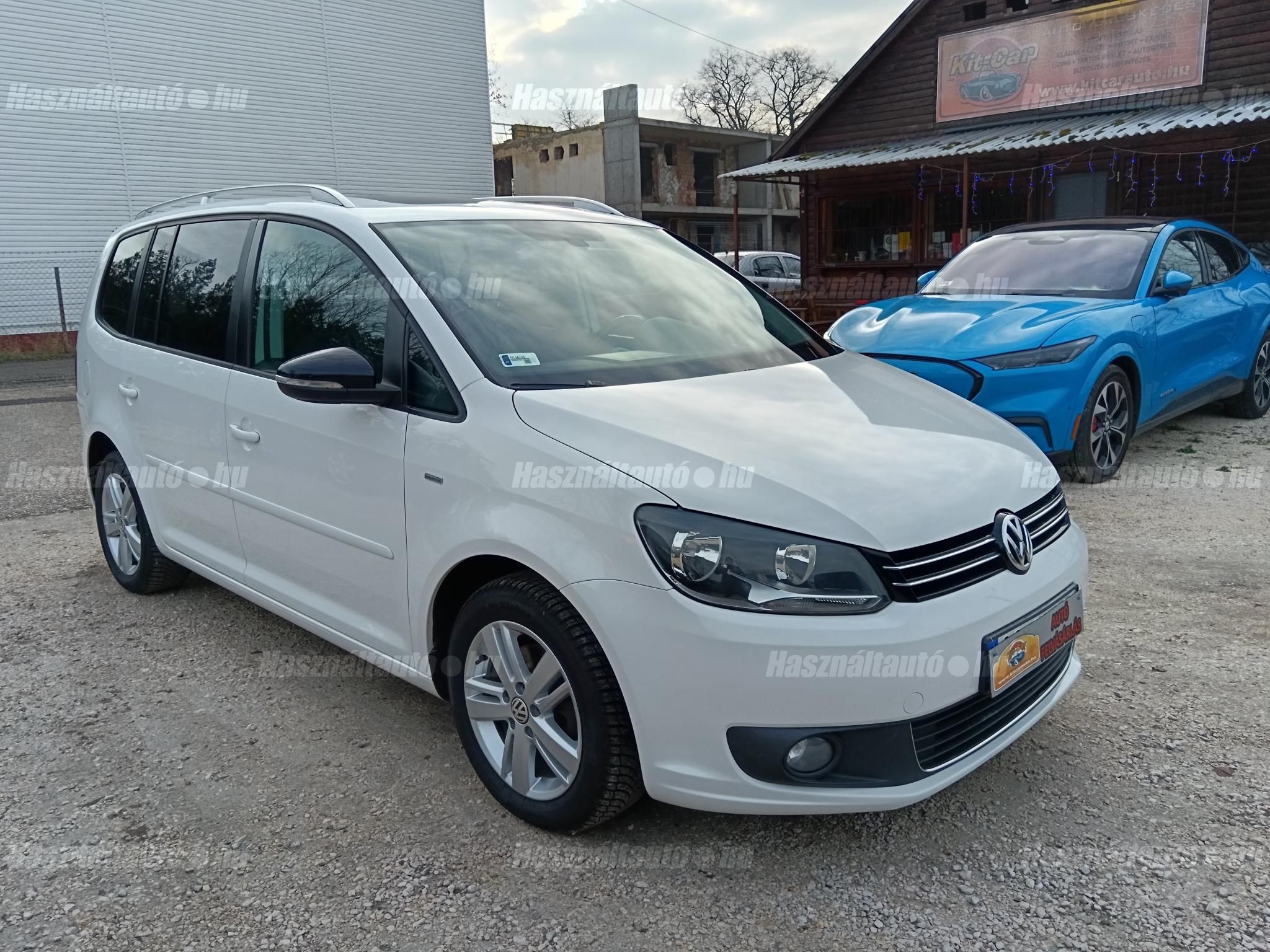VOLKSWAGEN TOURAN 2013/11 - 1