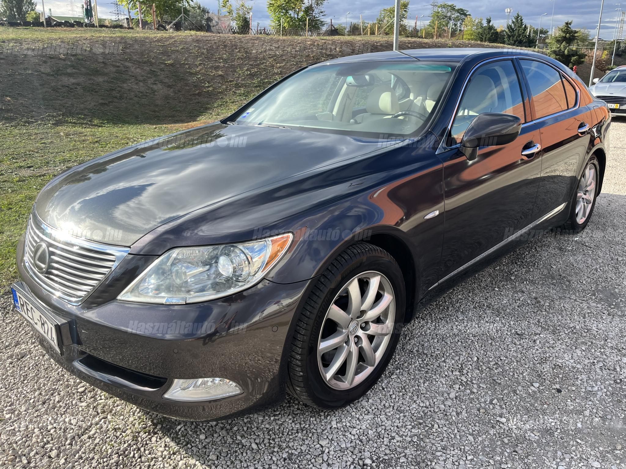 LEXUS LS 2009/3 - 1