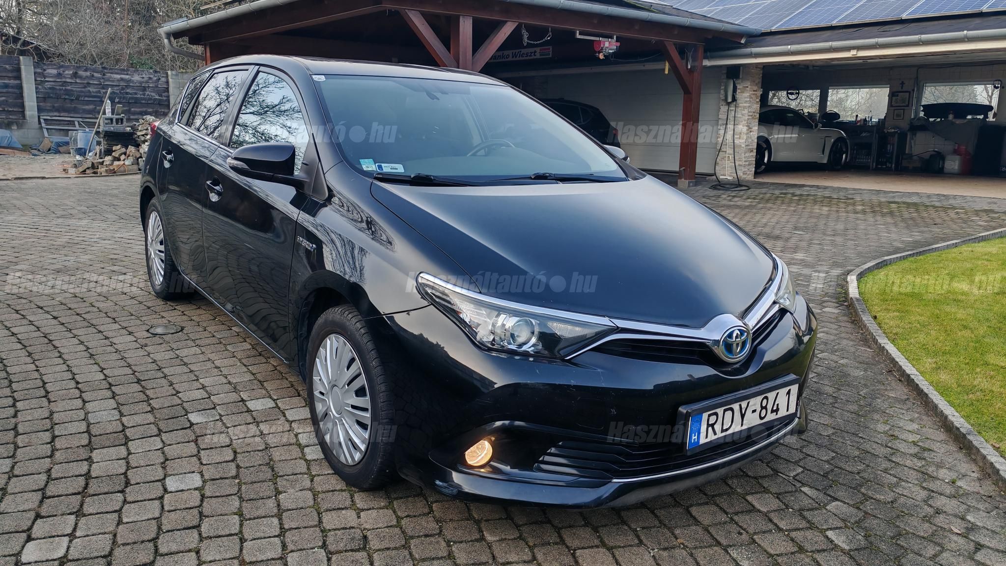 TOYOTA AURIS 2016/10 - 1
