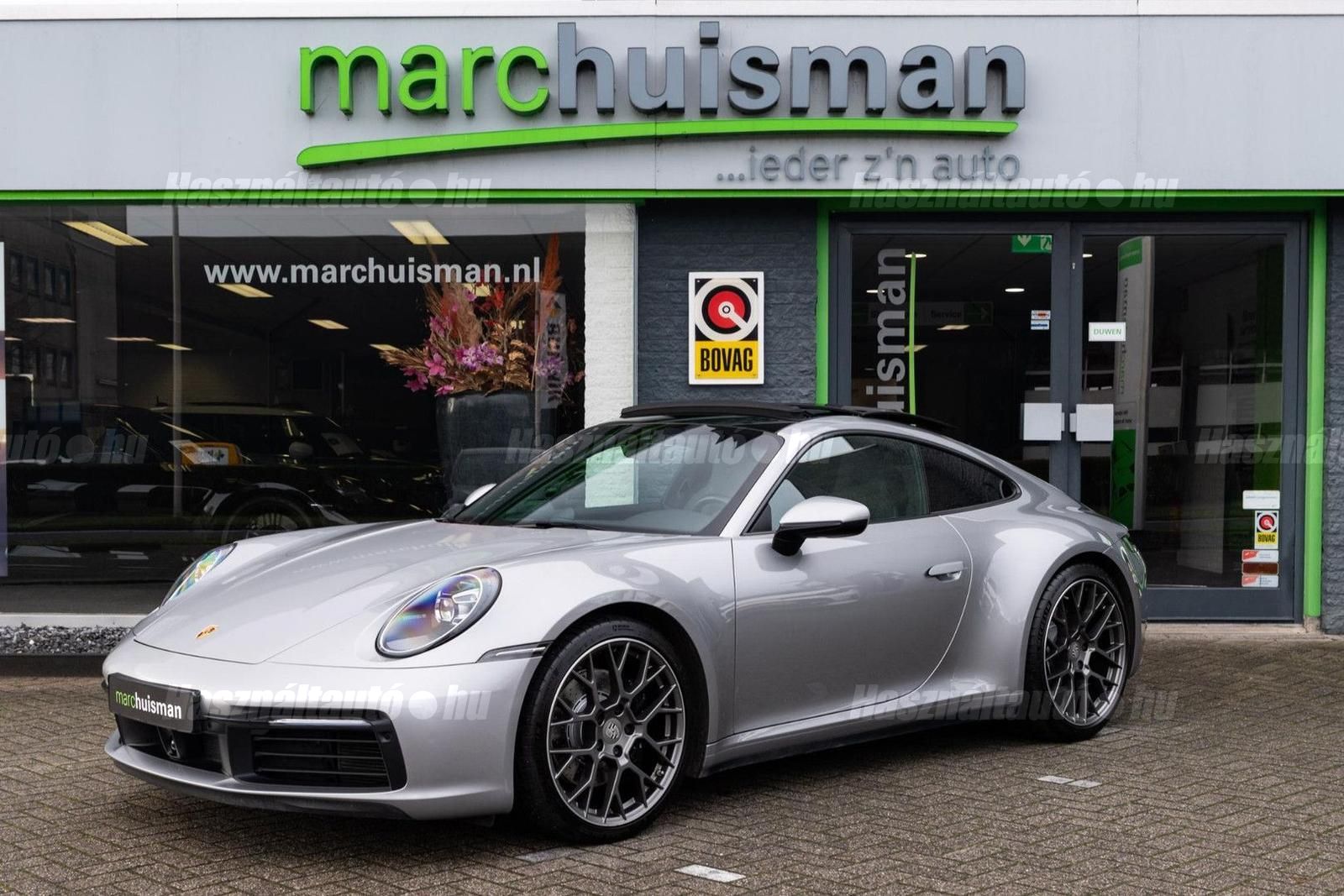 PORSCHE 911 2020 - 1