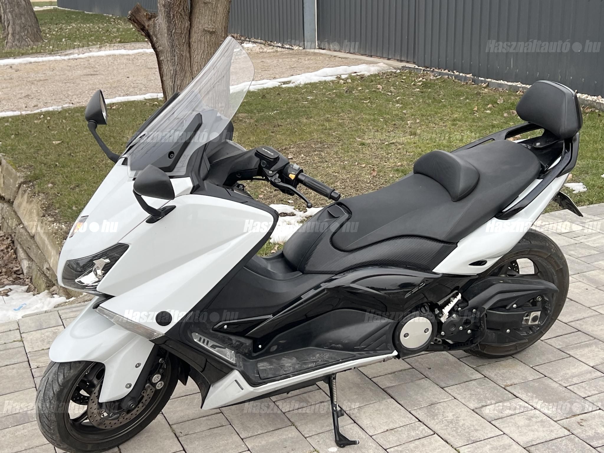 YAMAHA TMAX 2012 - 1