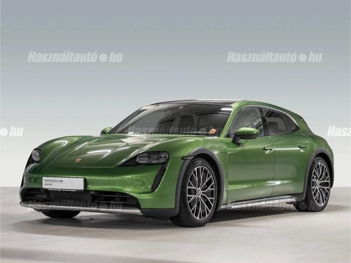 PORSCHE TAYCAN 2022 - 1