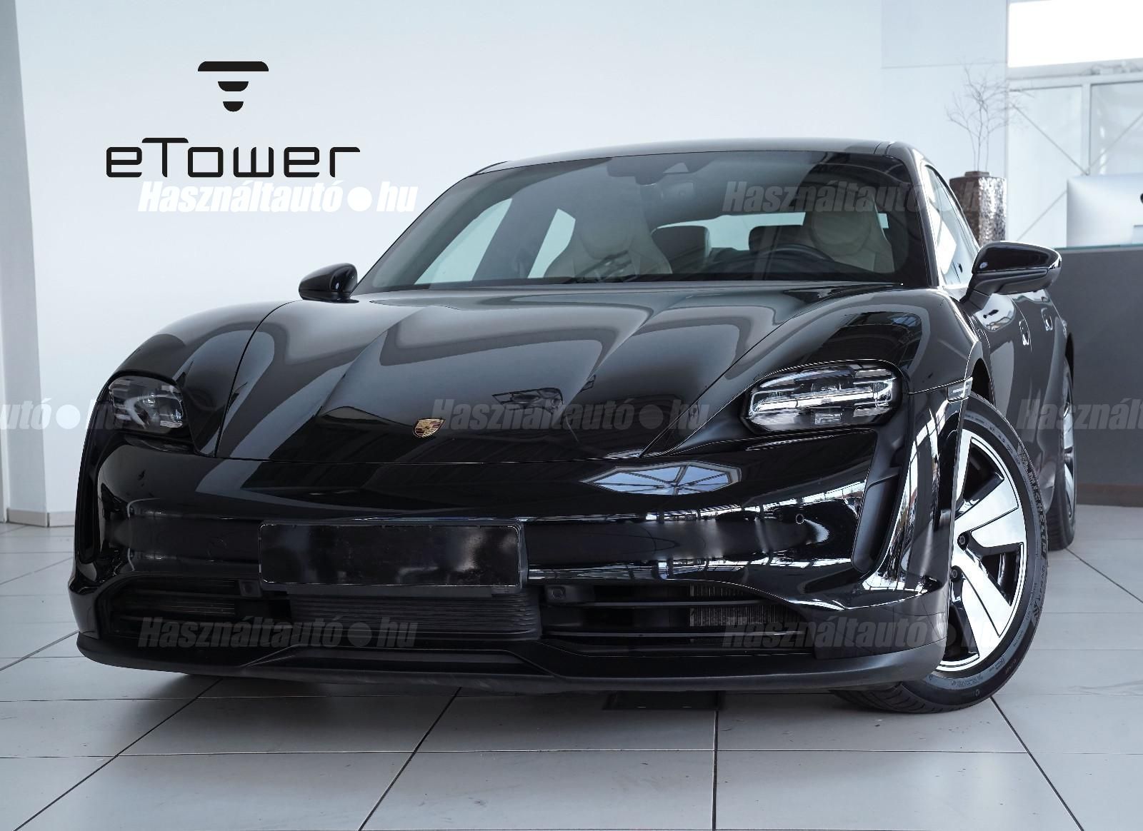 PORSCHE TAYCAN 2021 - 1