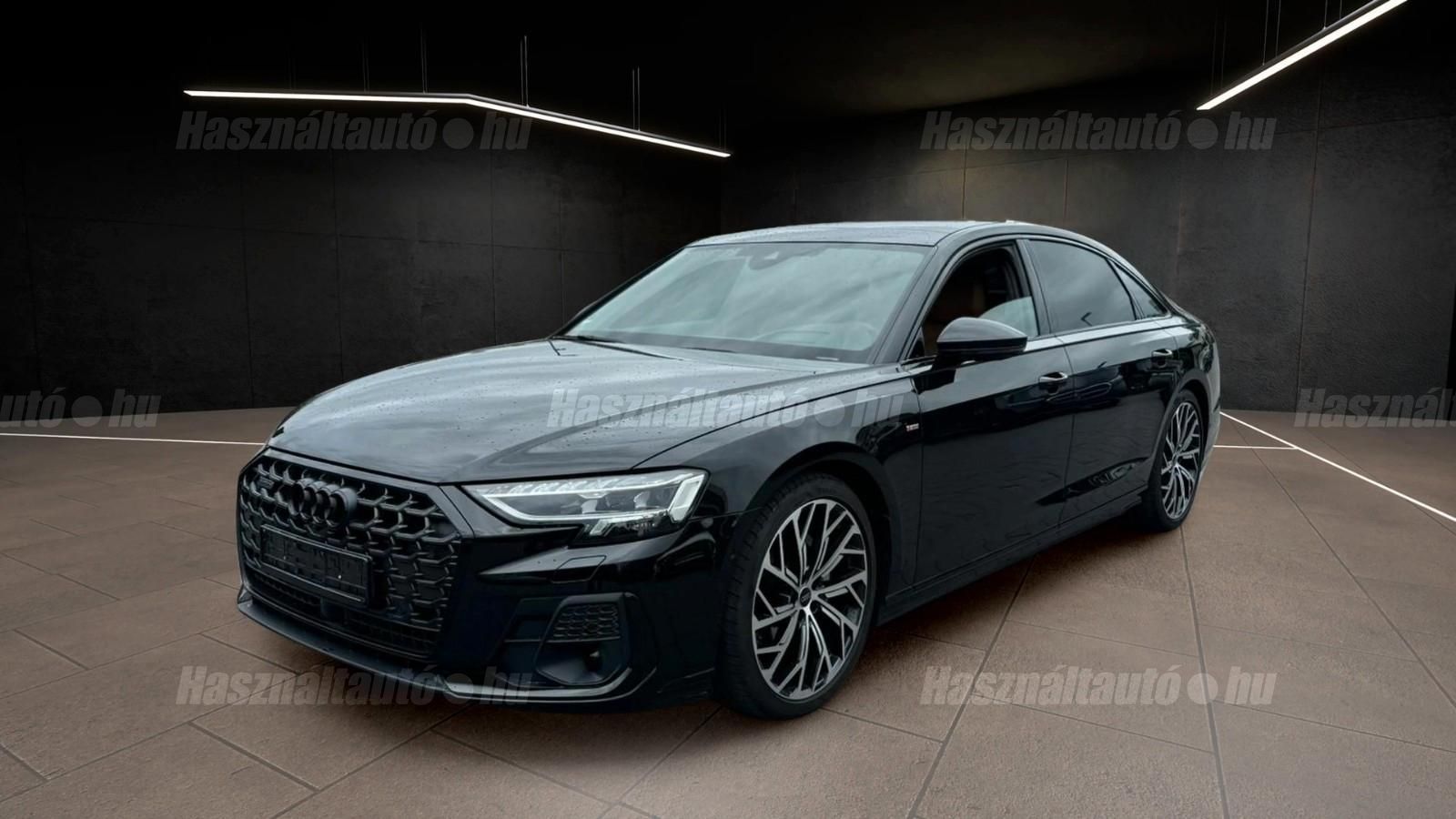 AUDI A8 2024 - 1
