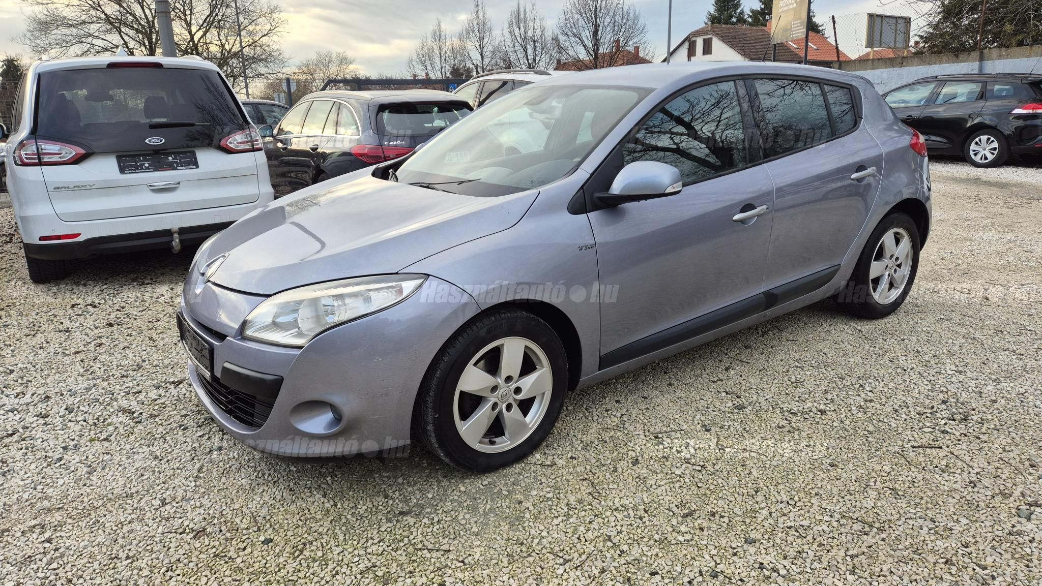 RENAULT MEGANE 2009/8 - 1