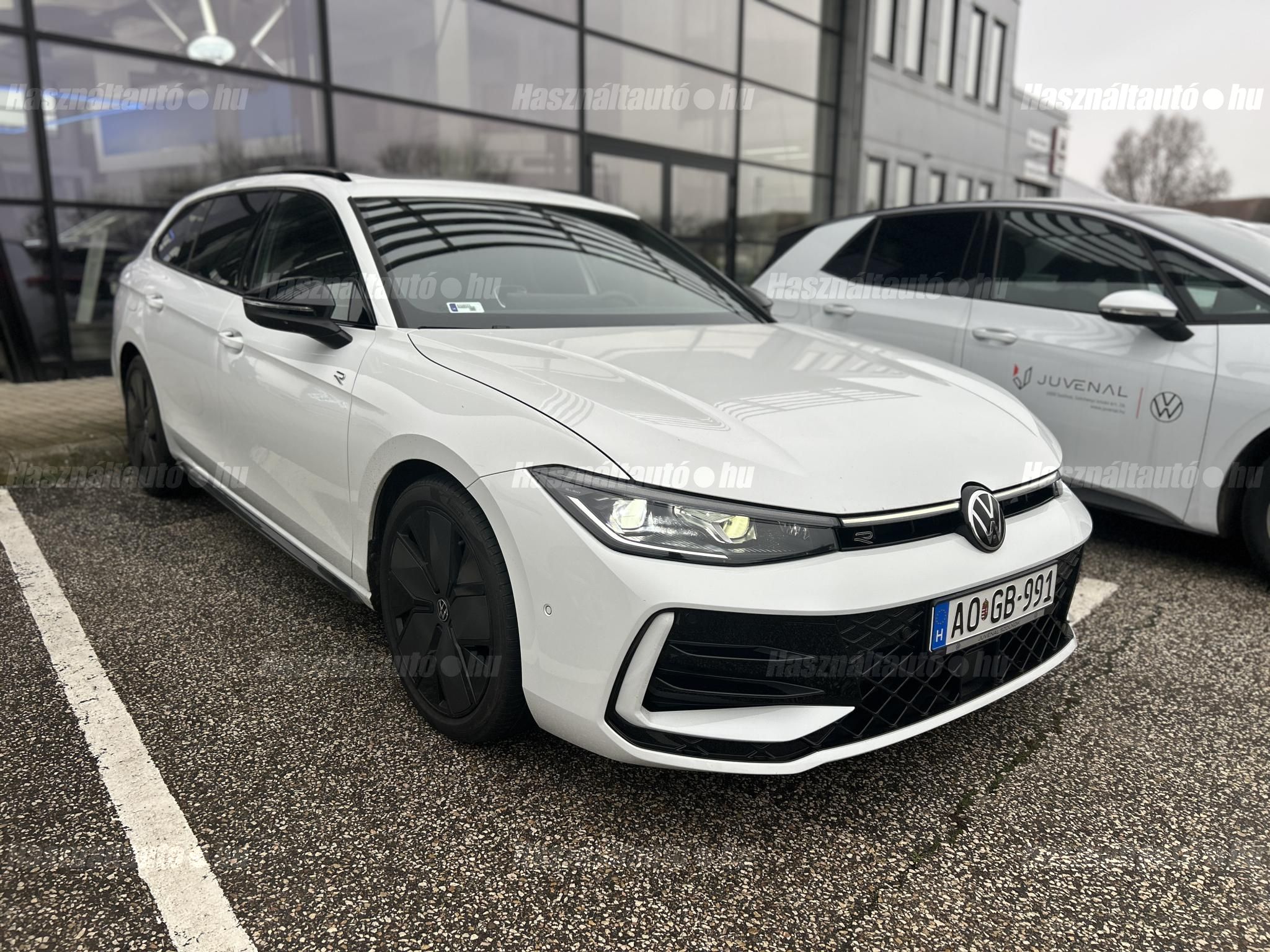 VOLKSWAGEN PASSAT 2025/9 - 1